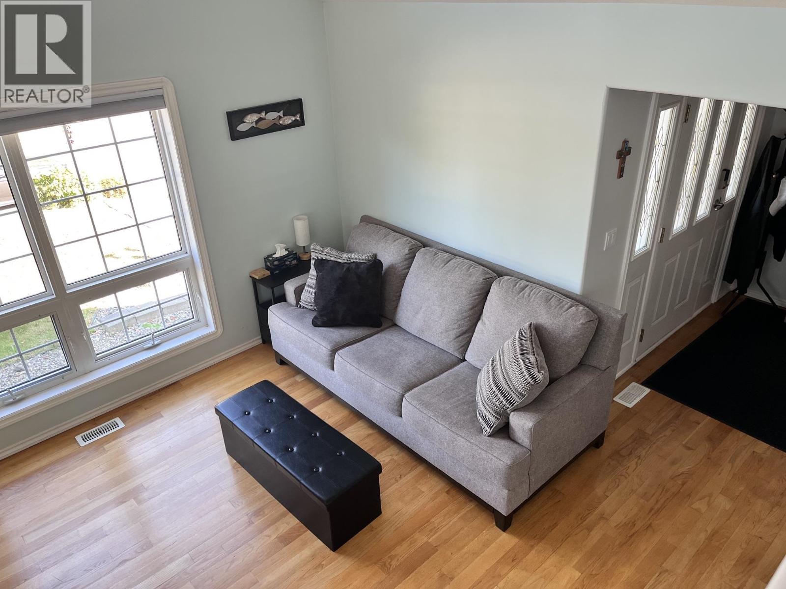 421 Dawson Street Property Photo 12
