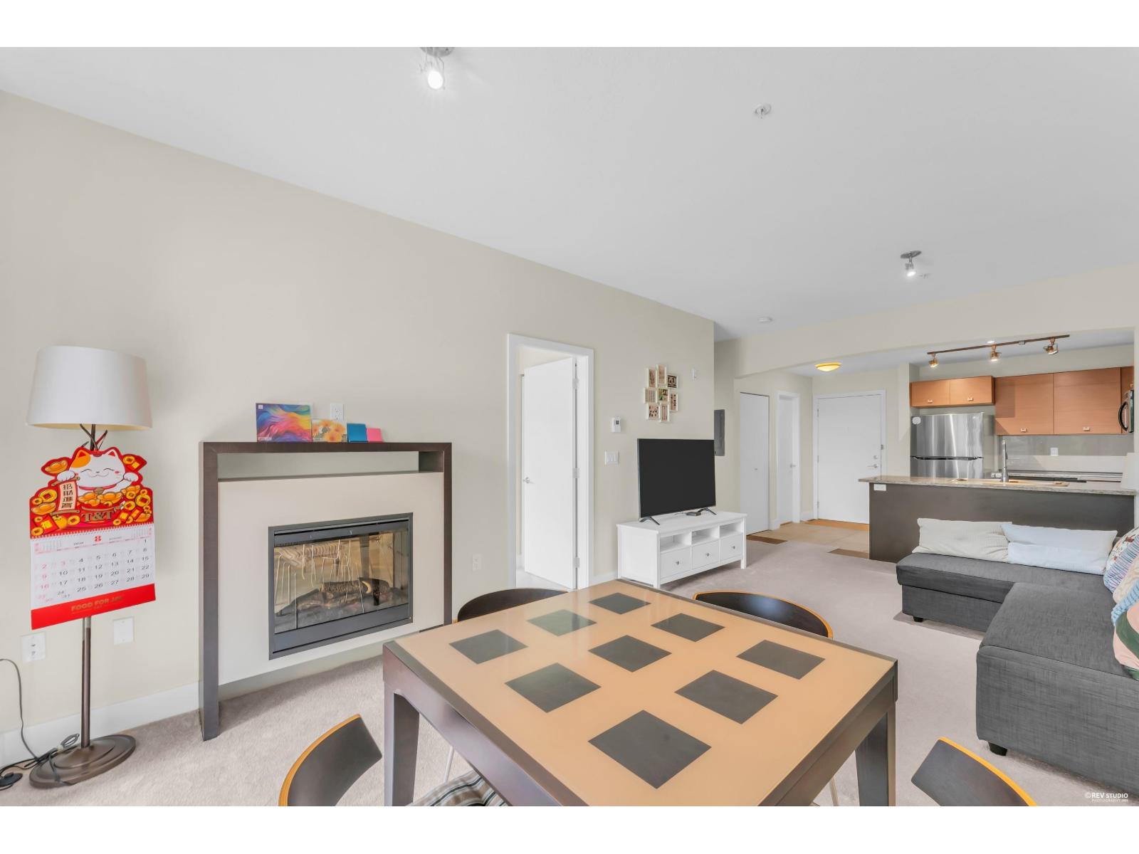 329 6628 120 Street Property Photo 5