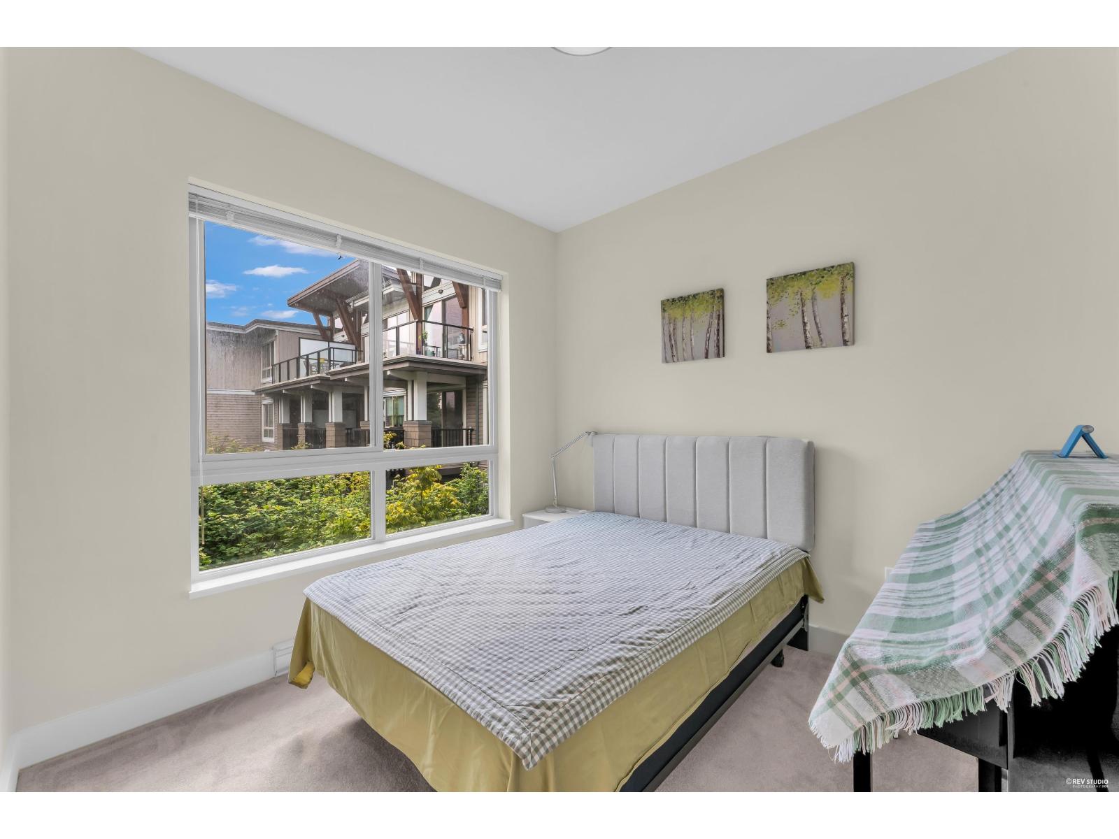 329 6628 120 Street Property Photo 12