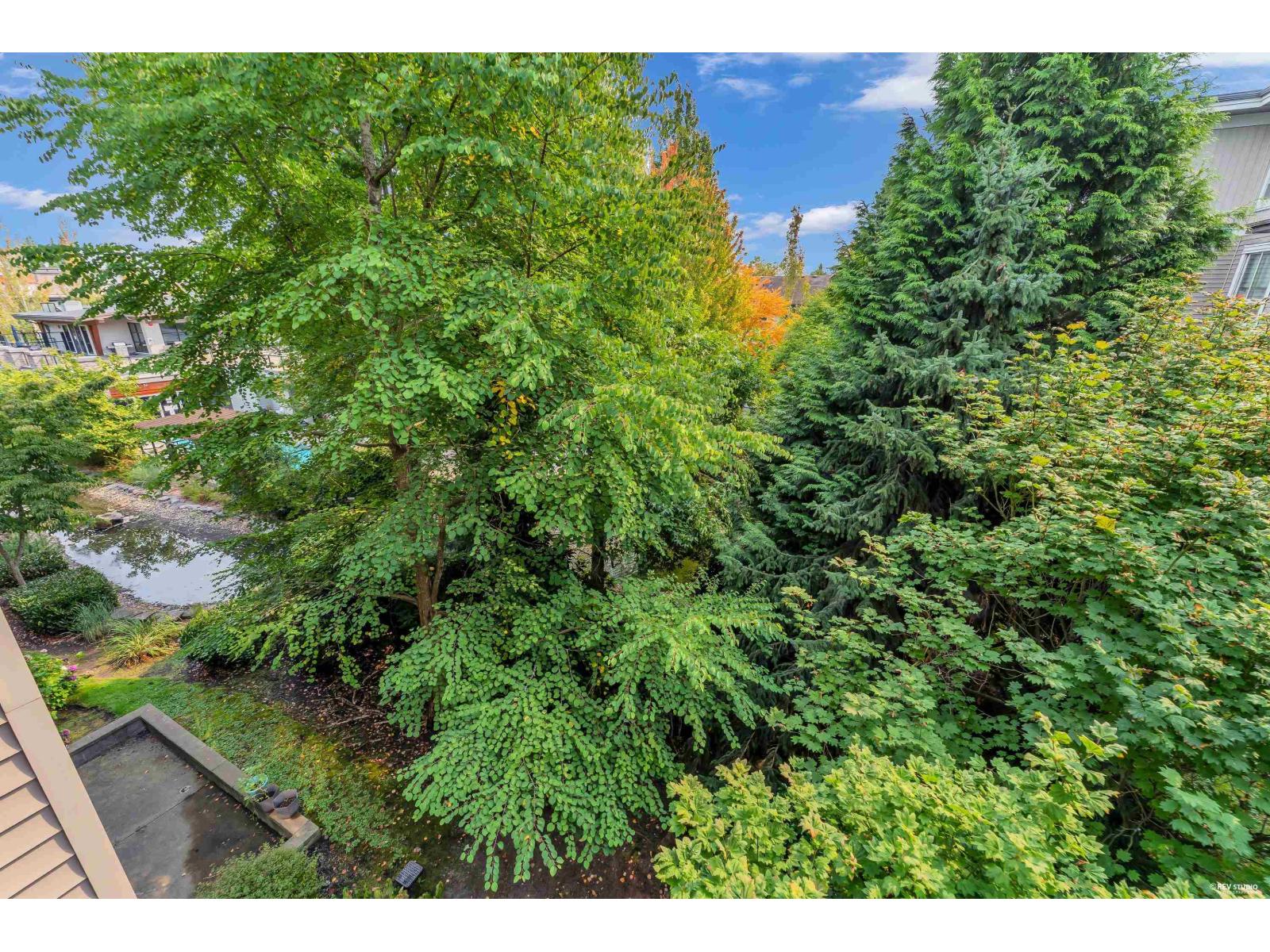 329 6628 120 Street Property Photo 18