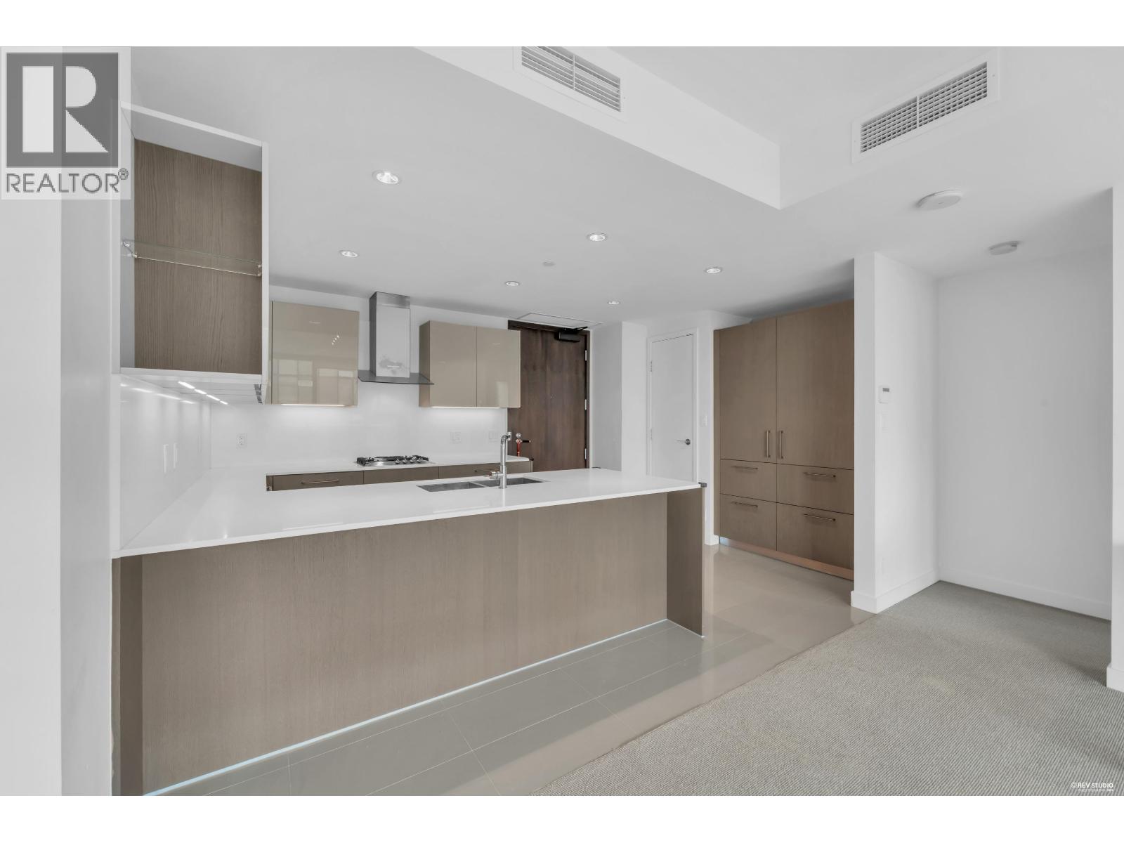 1106 6633 PEARSON WAY