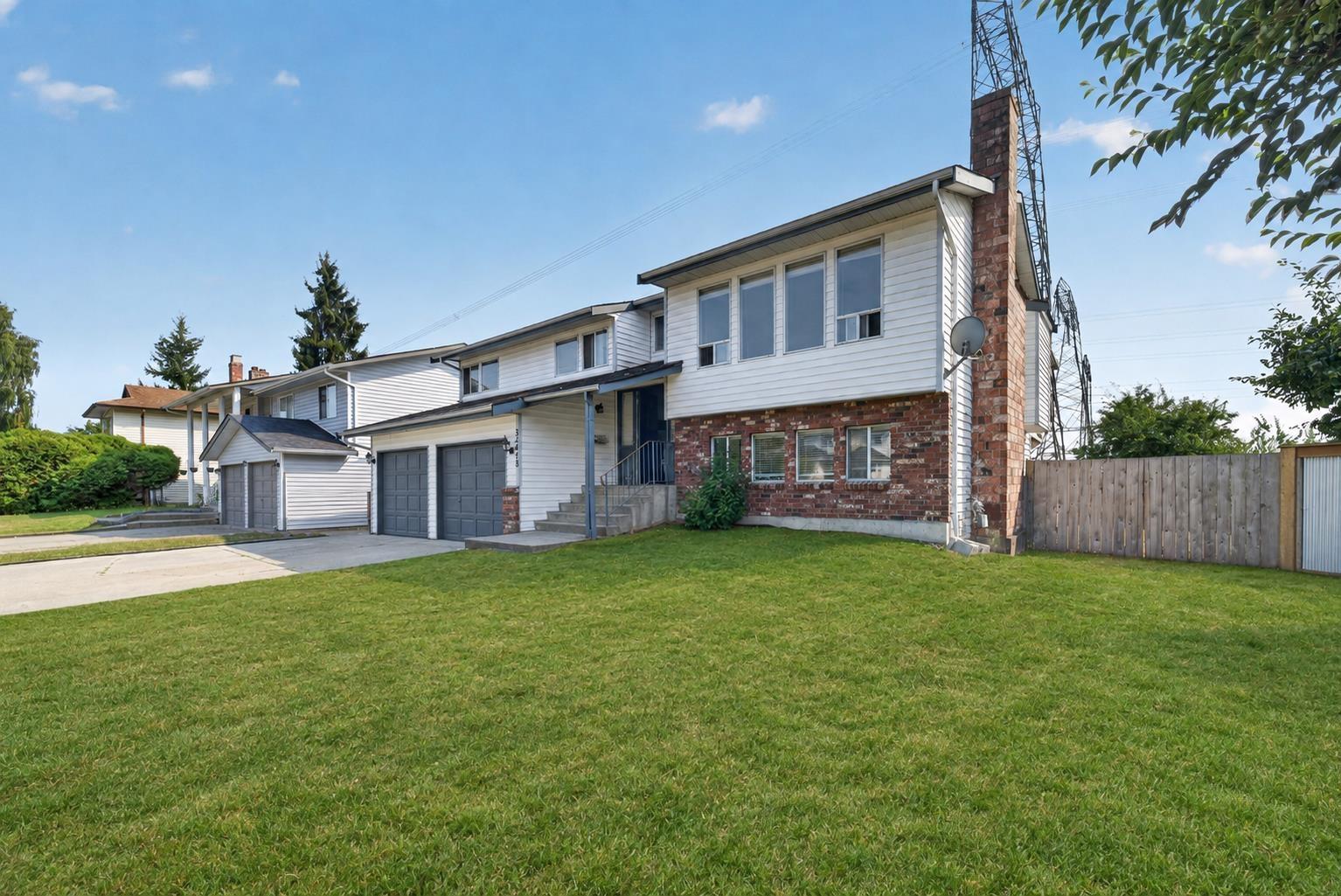 32478 Qualicum Place Property Photo 1