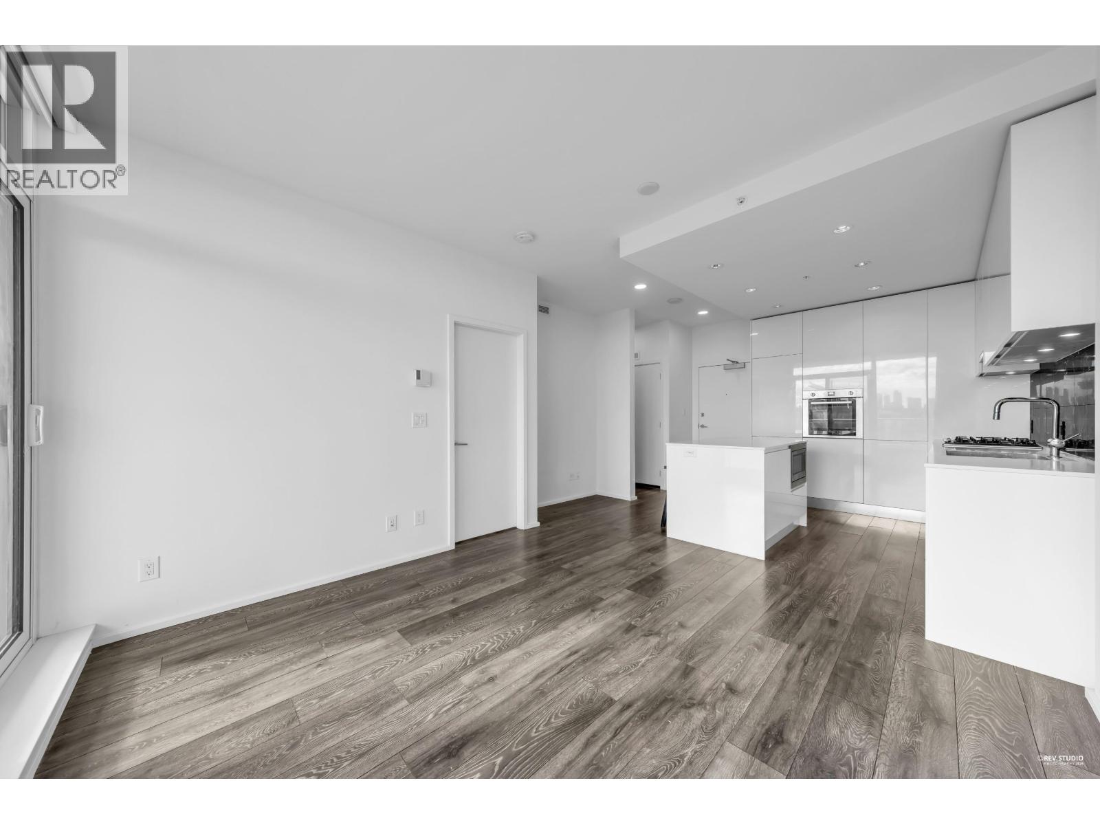 1704 4650 Brentwood Boulevard Property Photo 5