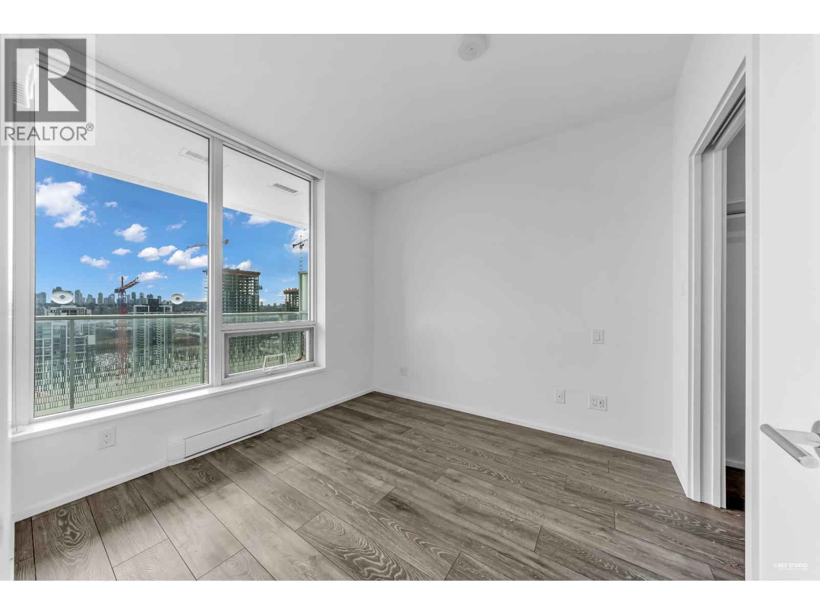 1704 4650 Brentwood Boulevard Property Photo 7