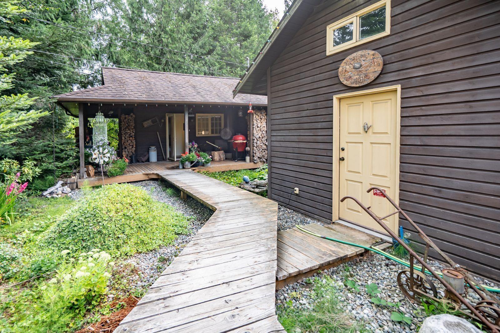 22164 79 Avenue Property Photo 28