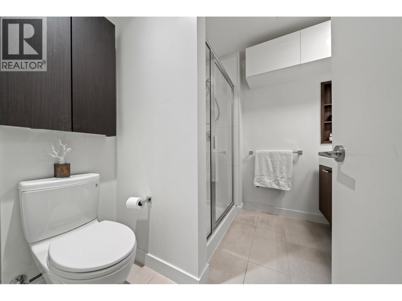 516 9250 University High Street Property Photo 20