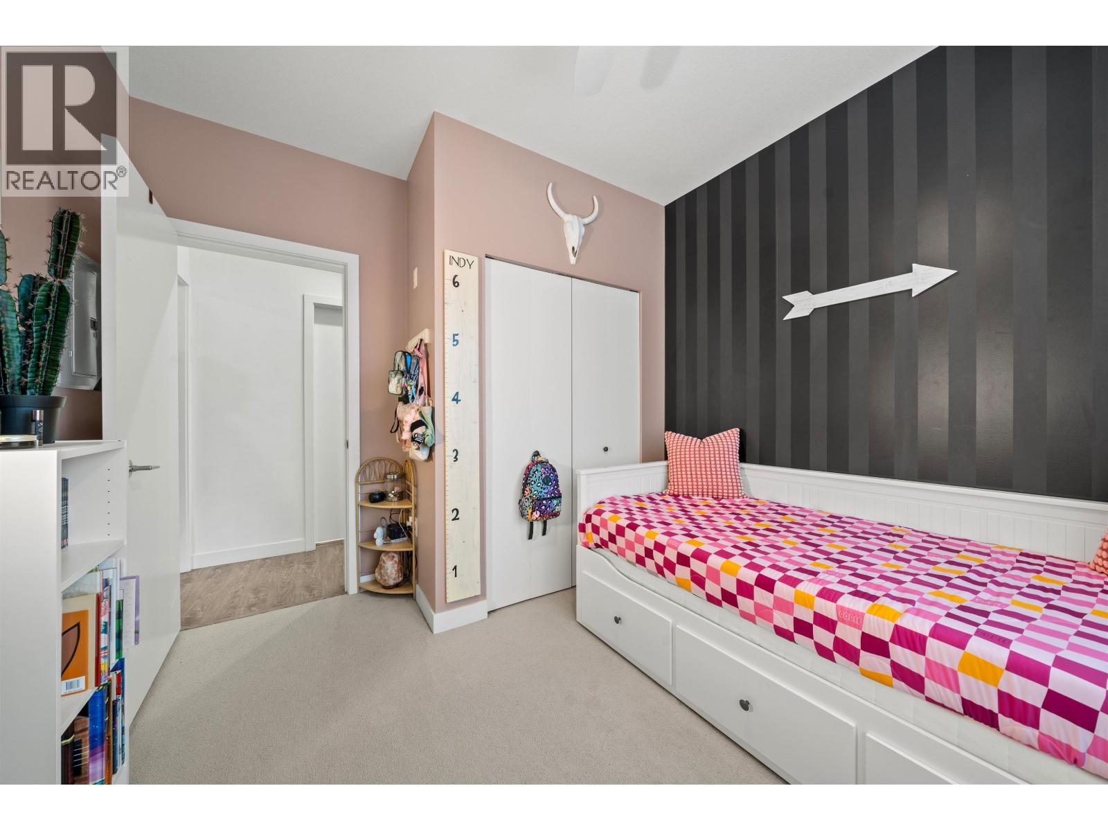 516 9250 University High Street Property Photo 22