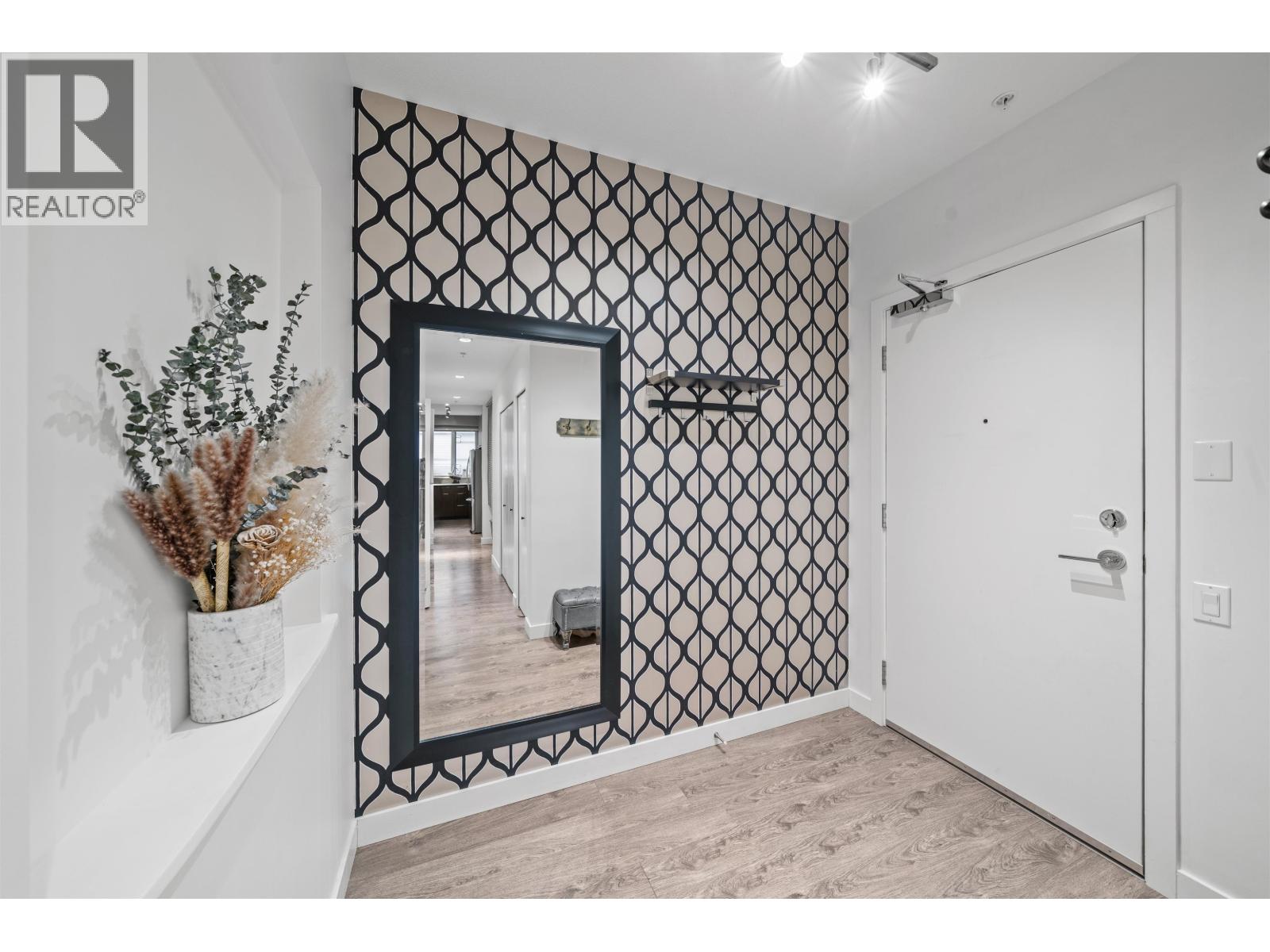 516 9250 University High Street Property Photo 25