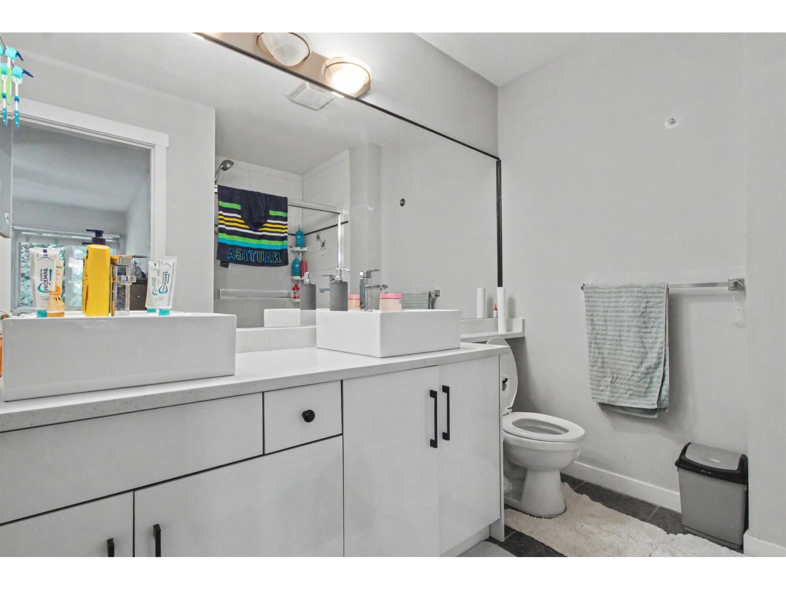 45 12711 64 Avenue Property Photo 16