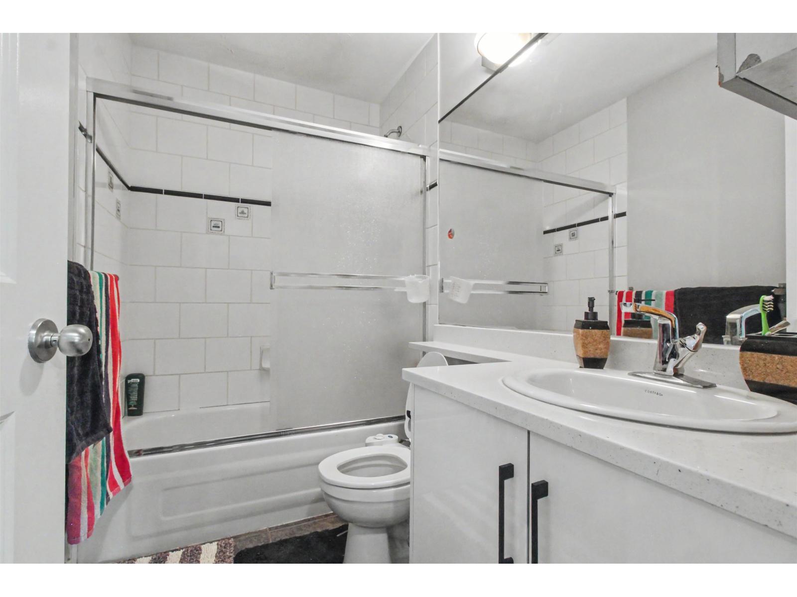 45 12711 64 Avenue Property Photo 21