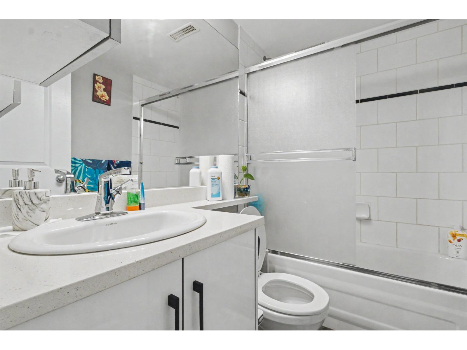 45 12711 64 Avenue Property Photo 24