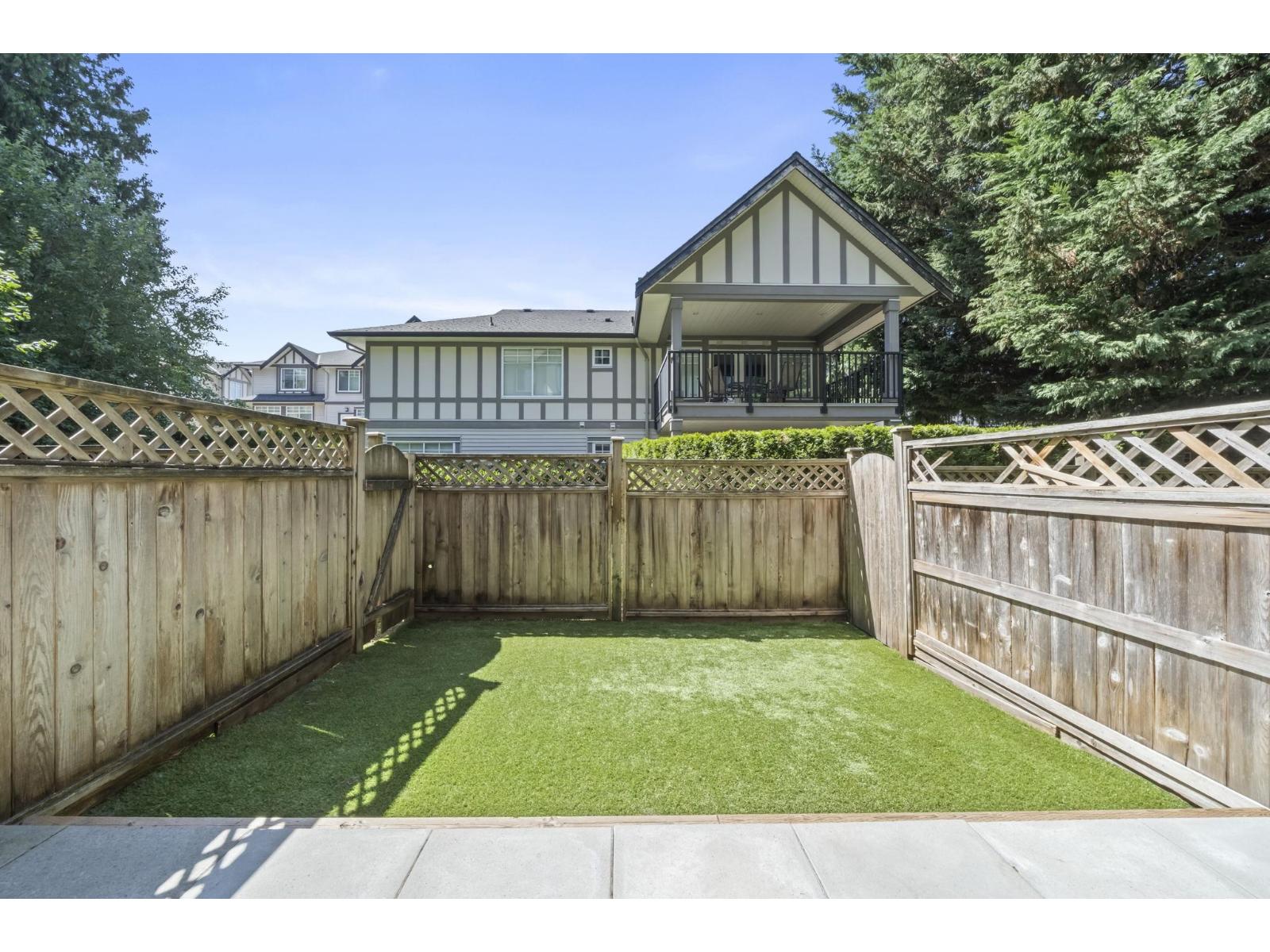 30 7090 180 Street Property Photo 3