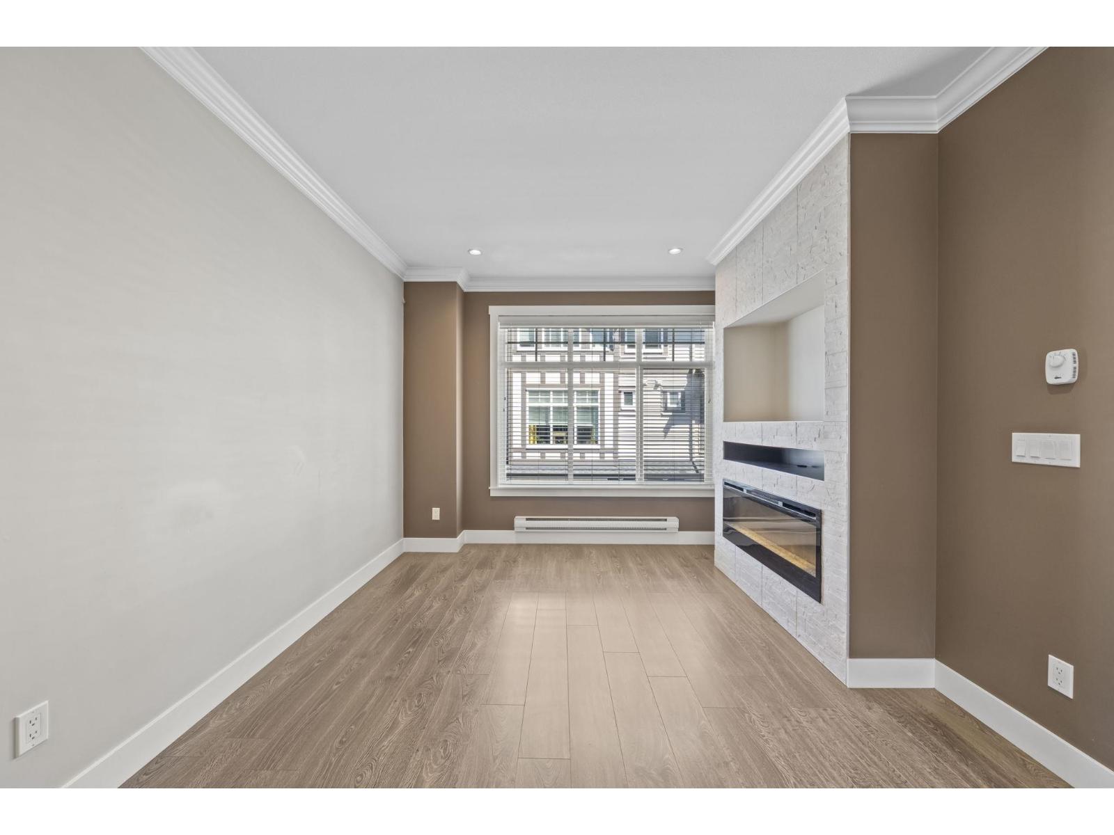 30 7090 180 Street Property Photo 10