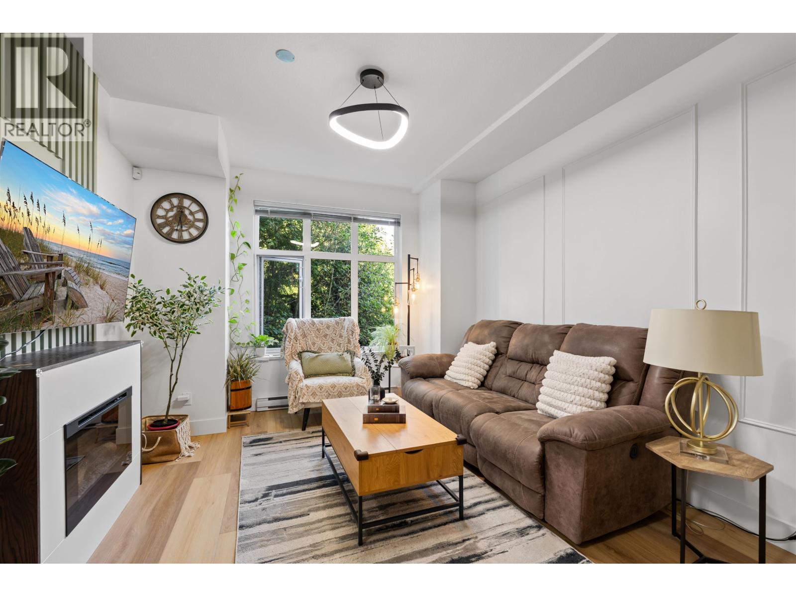 703 8485 New Haven Close Property Photo 2