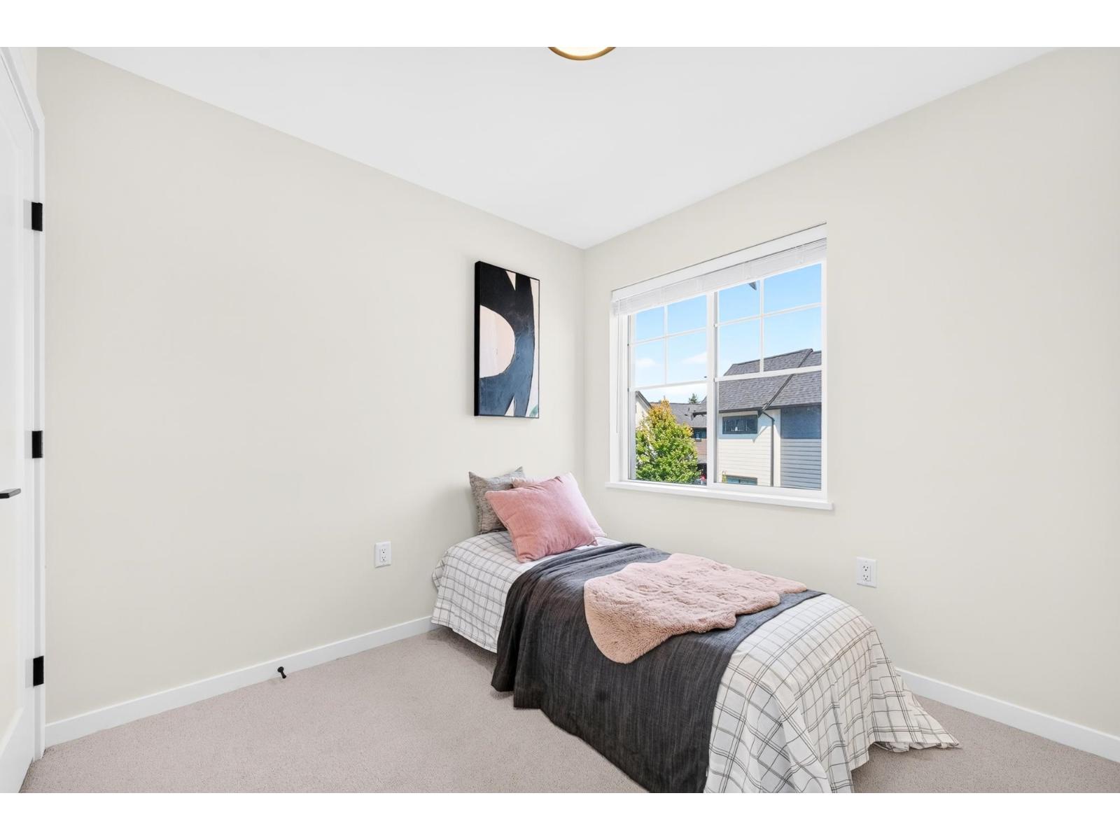 38 7967 197 Street Property Photo 18