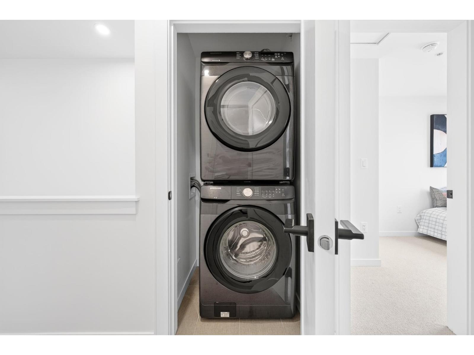 38 7967 197 Street Property Photo 21