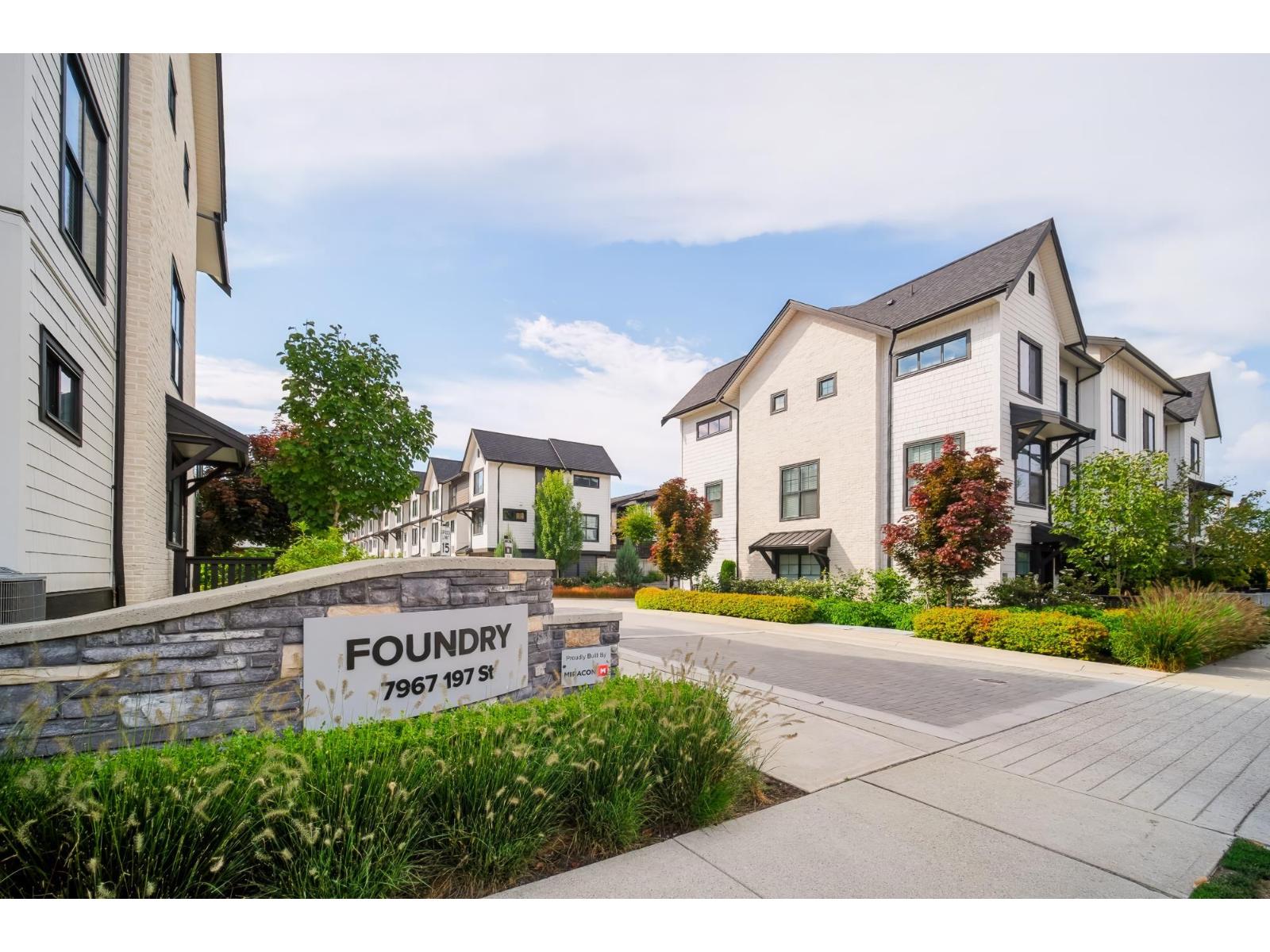 38 7967 197 Street Property Photo 25