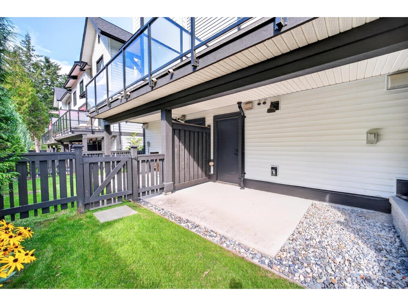 38 7967 197 Street Property Photo 31