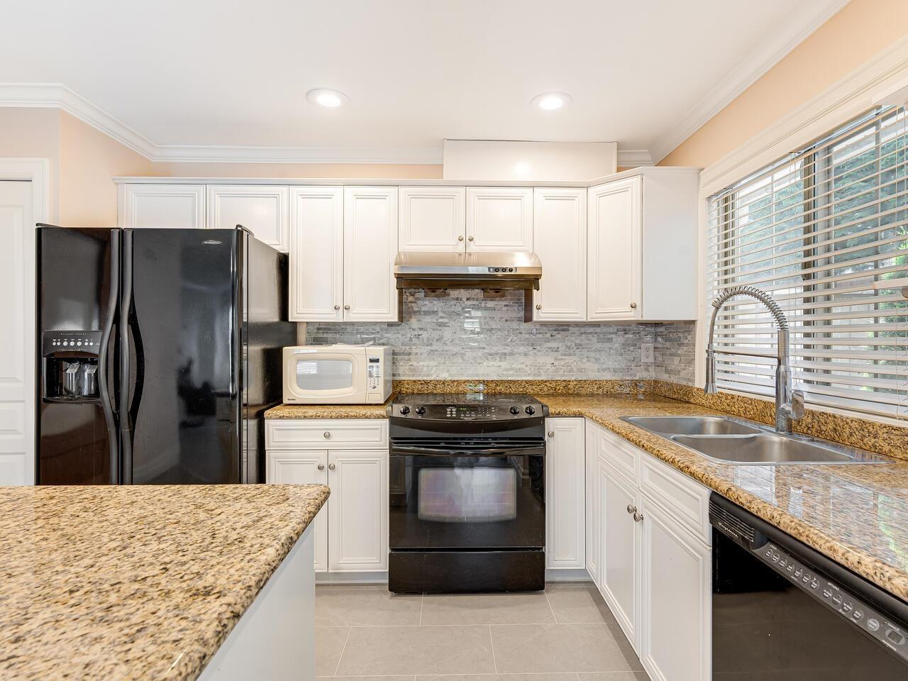 6449 Blackwood Lane #8 Property Photo 6