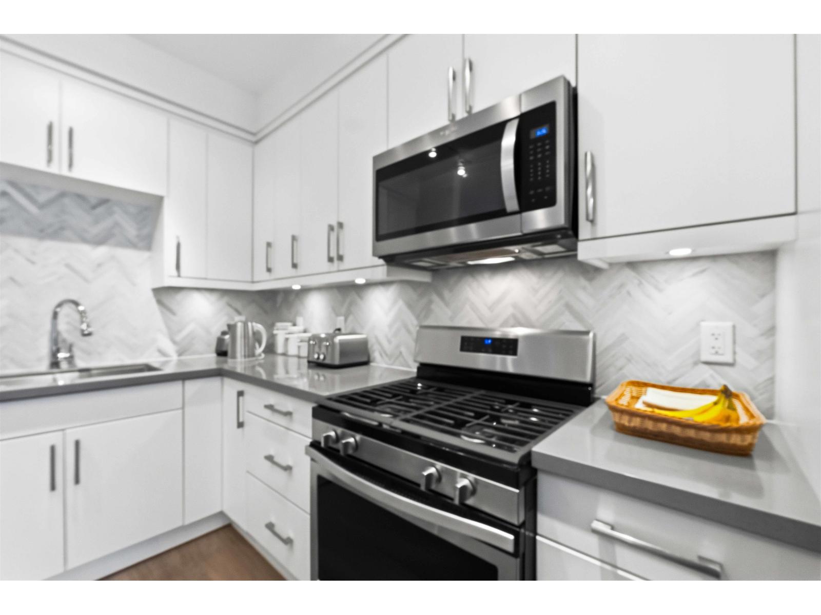 309 14605 Mcdougall Drive Property Photo 26