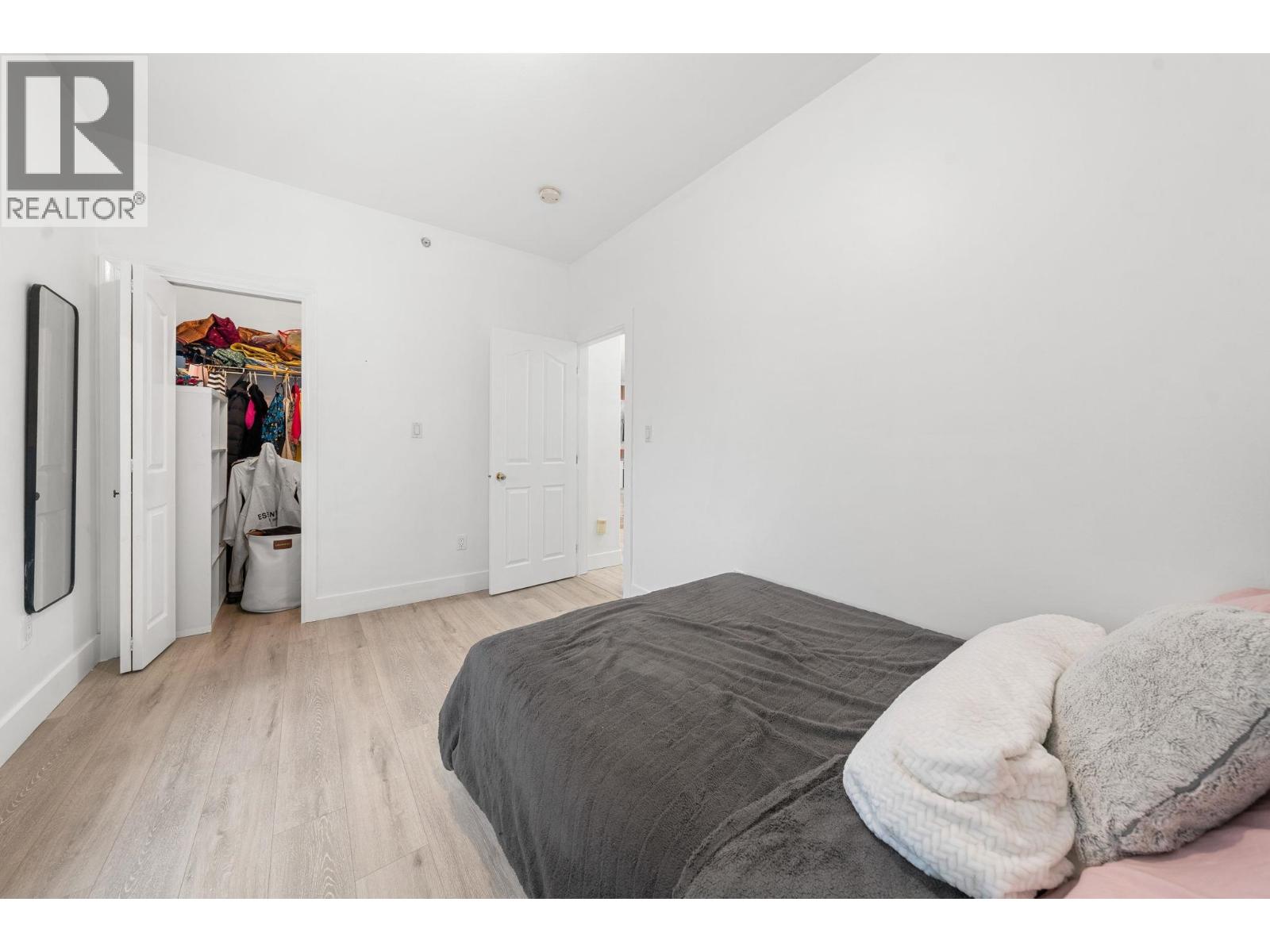 5174 Aberdeen Street Property Photo 19