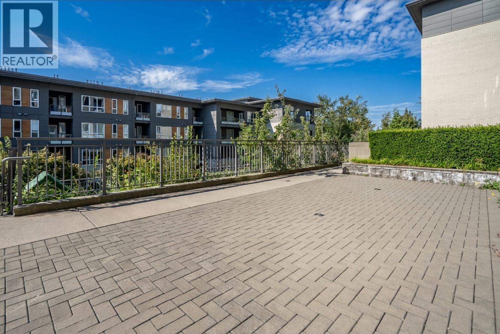 108 9168 Slopes Mews Property Photo 26