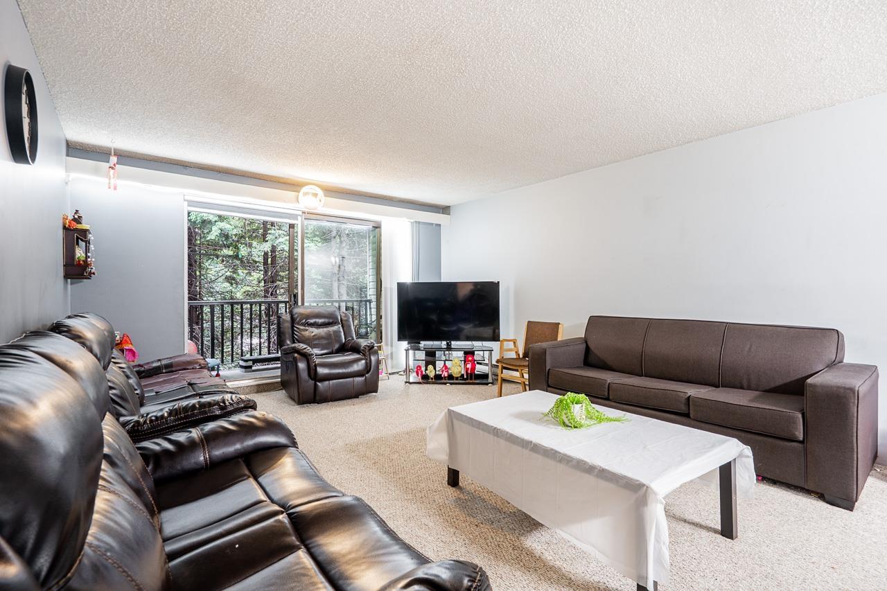 209 15238 100 AVENUE Property Photo 1
