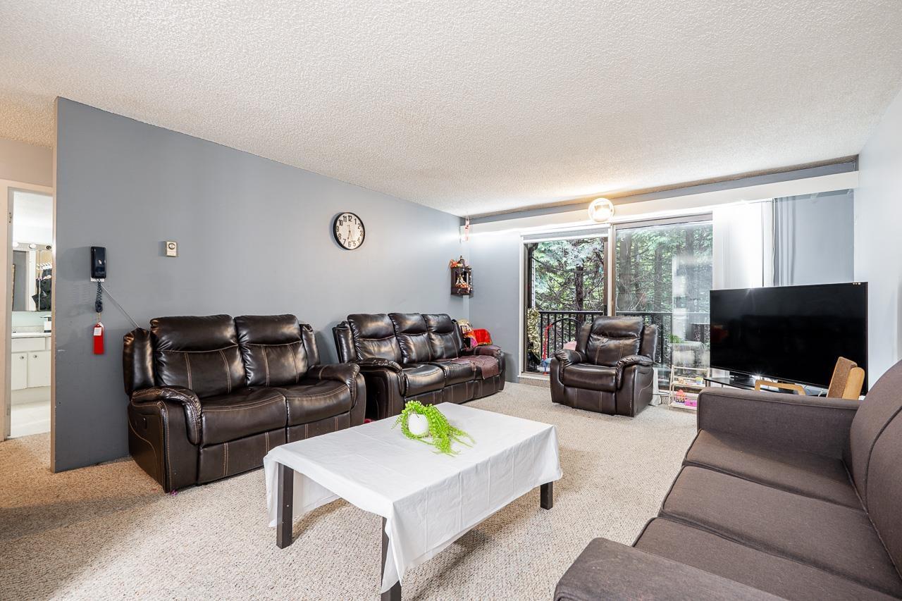 209 15238 100 Avenue Property Photo 3