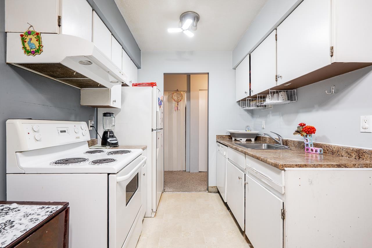 209 15238 100 Avenue Property Photo 6