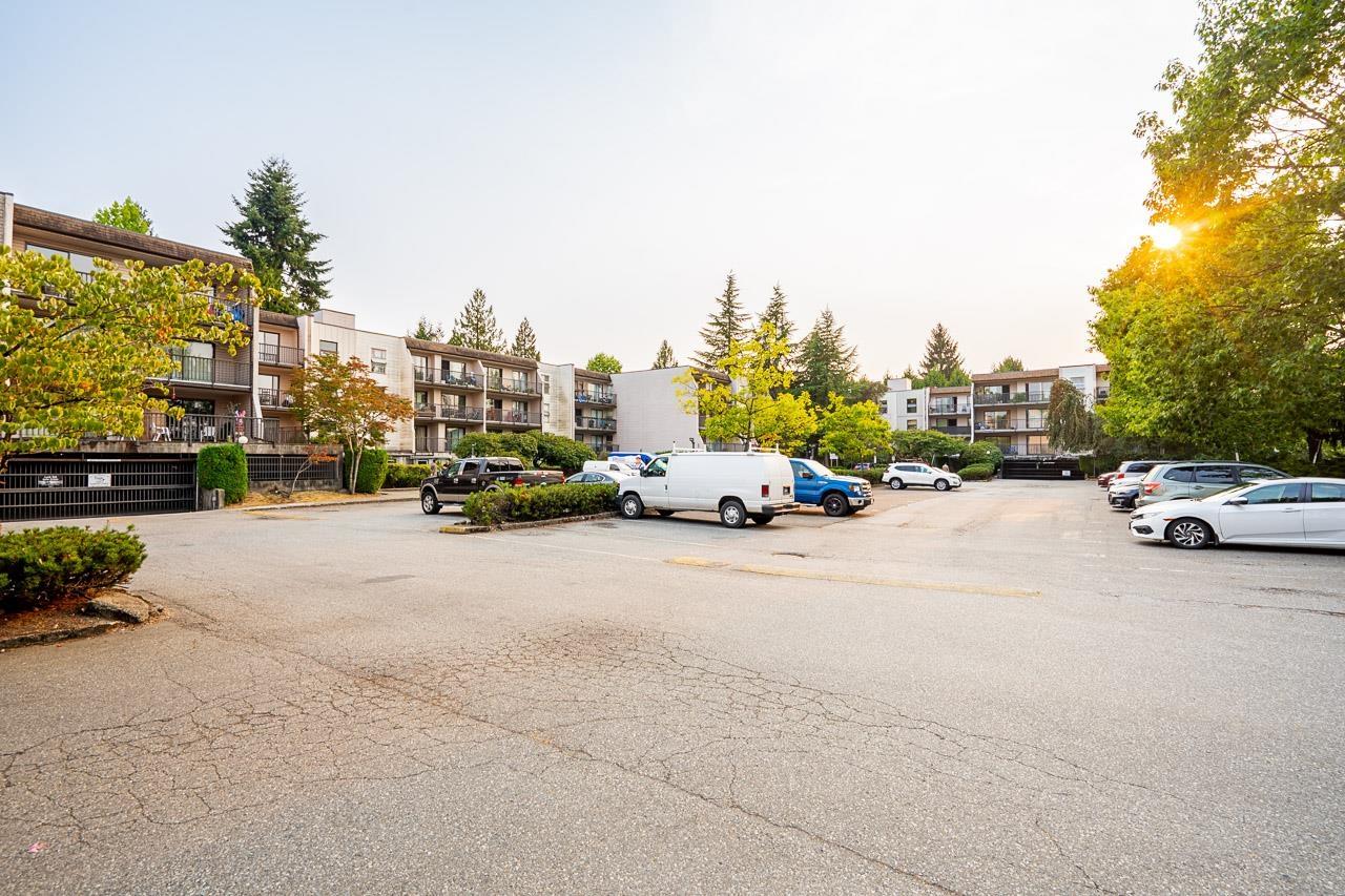 209 15238 100 Avenue Property Photo 27