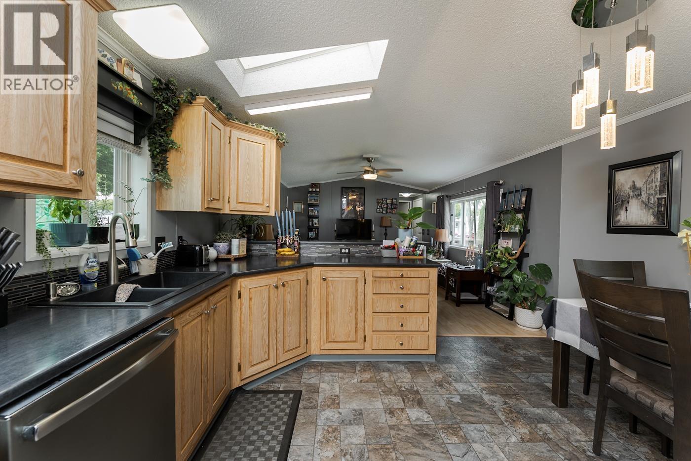 10 7100 Aldeen Road Property Photo 14