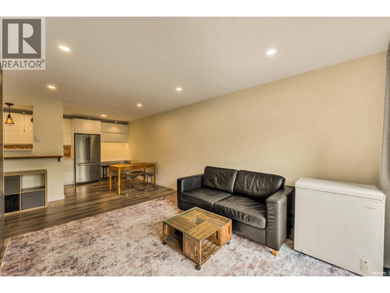 310 428 Agnes Street Property Photo 15