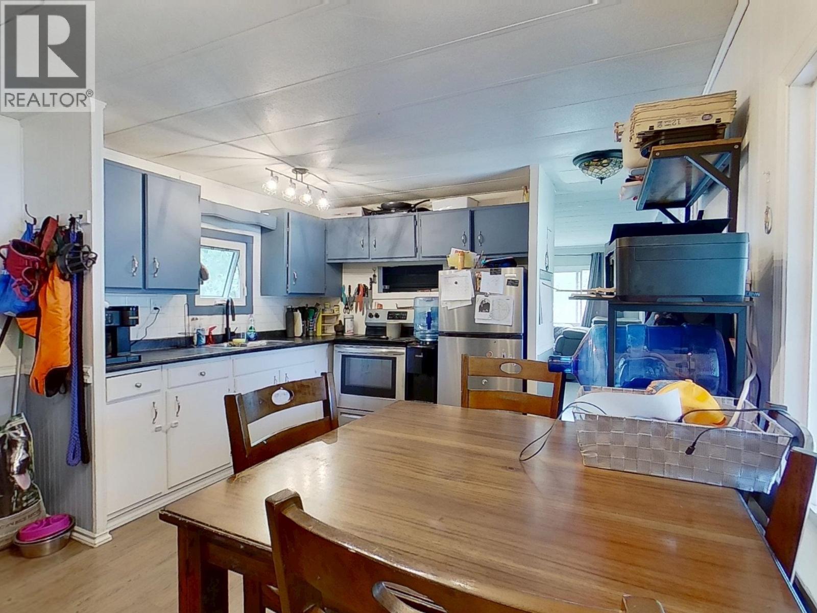 1075 Falcon Road Property Photo 7