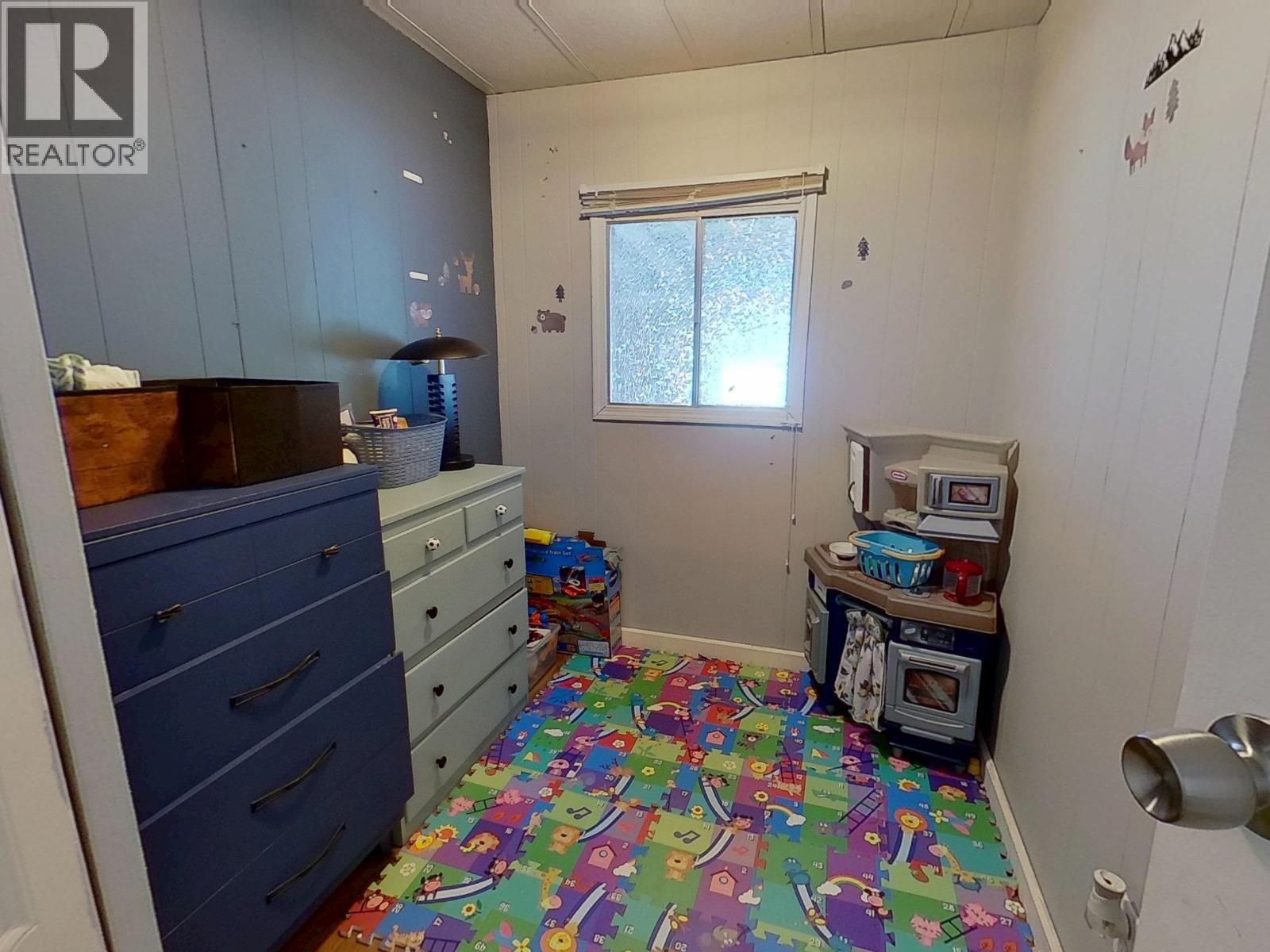 1075 Falcon Road Property Photo 10