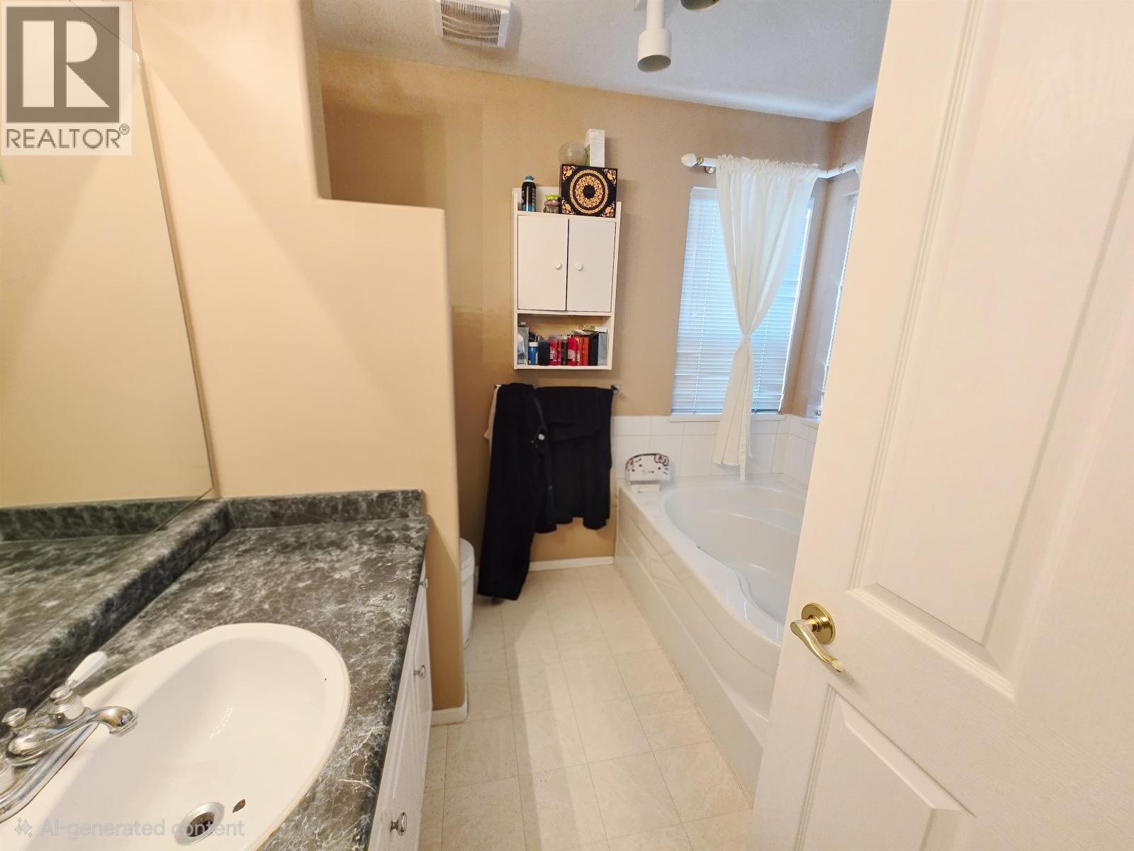 2646 Thames Crescent Property Photo 12