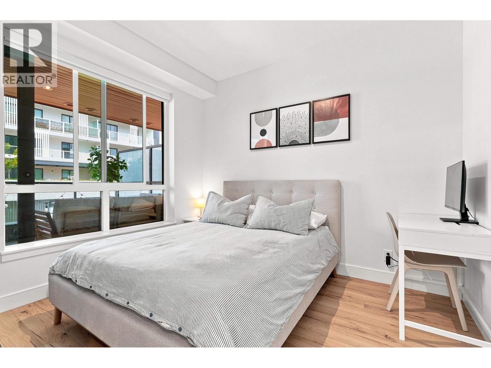 211 3131 Murray Street Property Photo 2