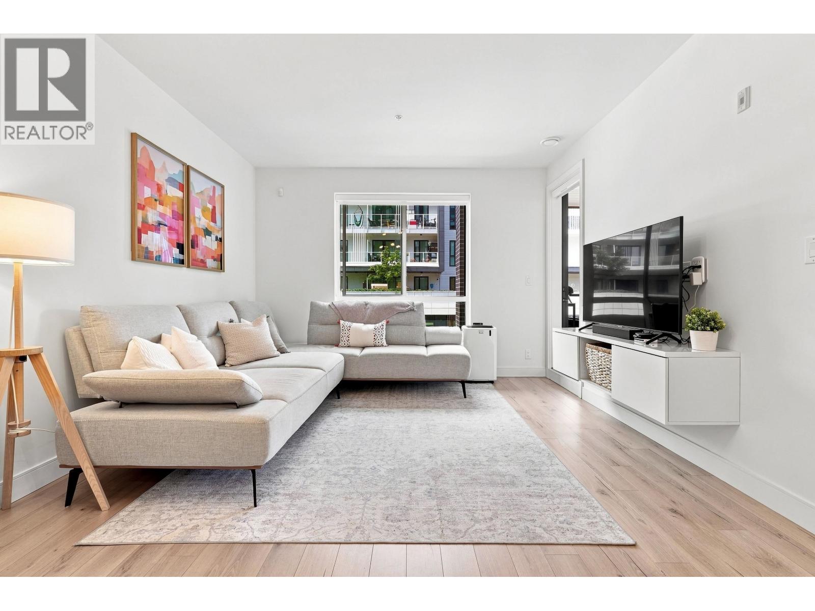 211 3131 Murray Street Property Photo 6