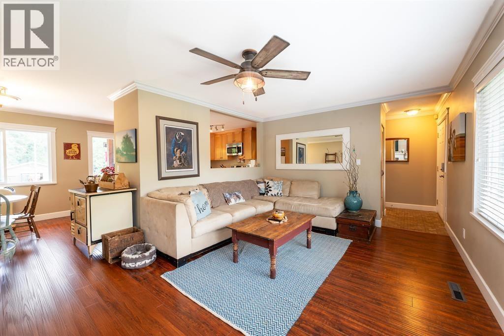 12290 252 Street Property Photo 4