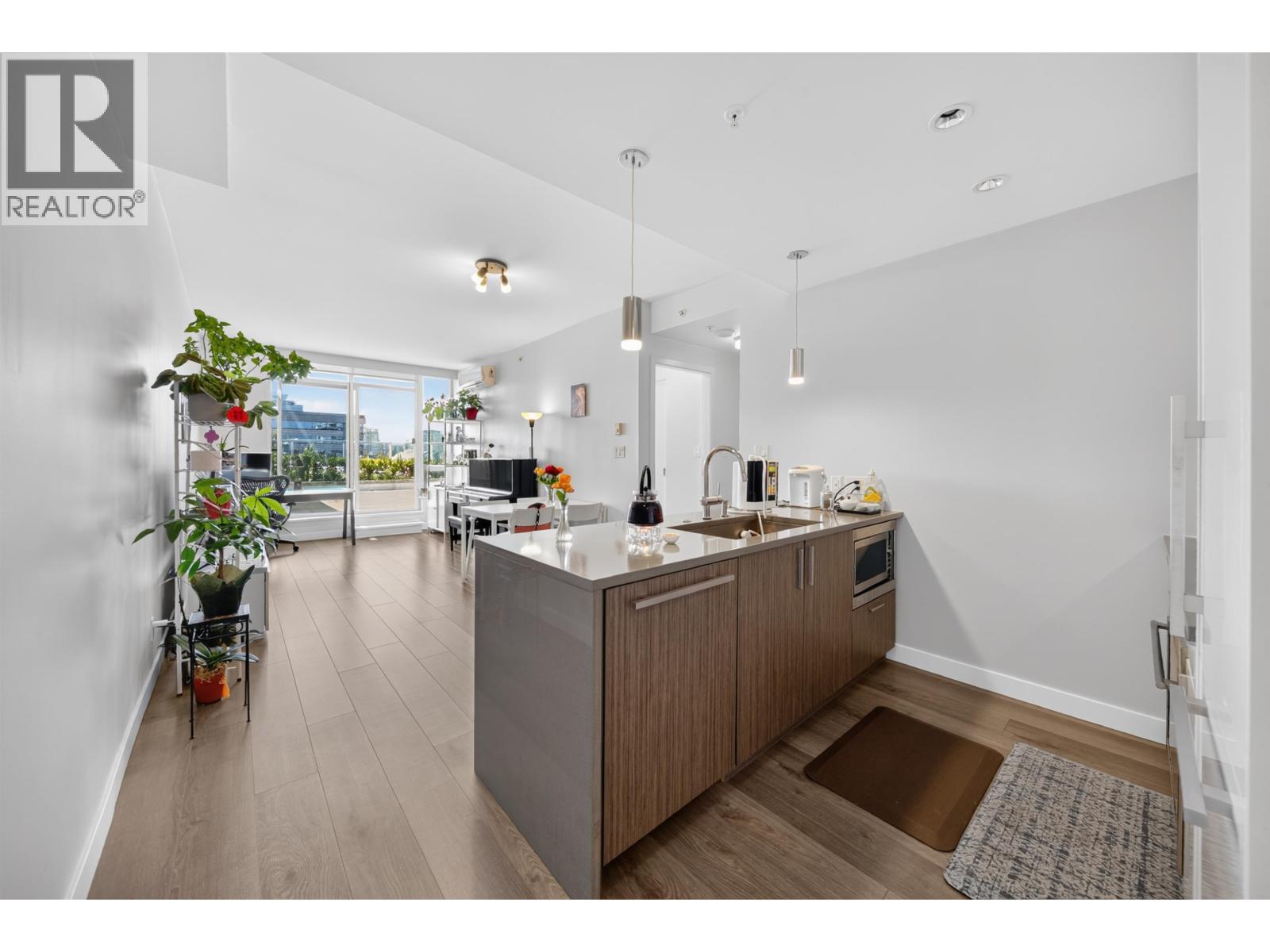 603 5599 Cooney Road Property Photo 12