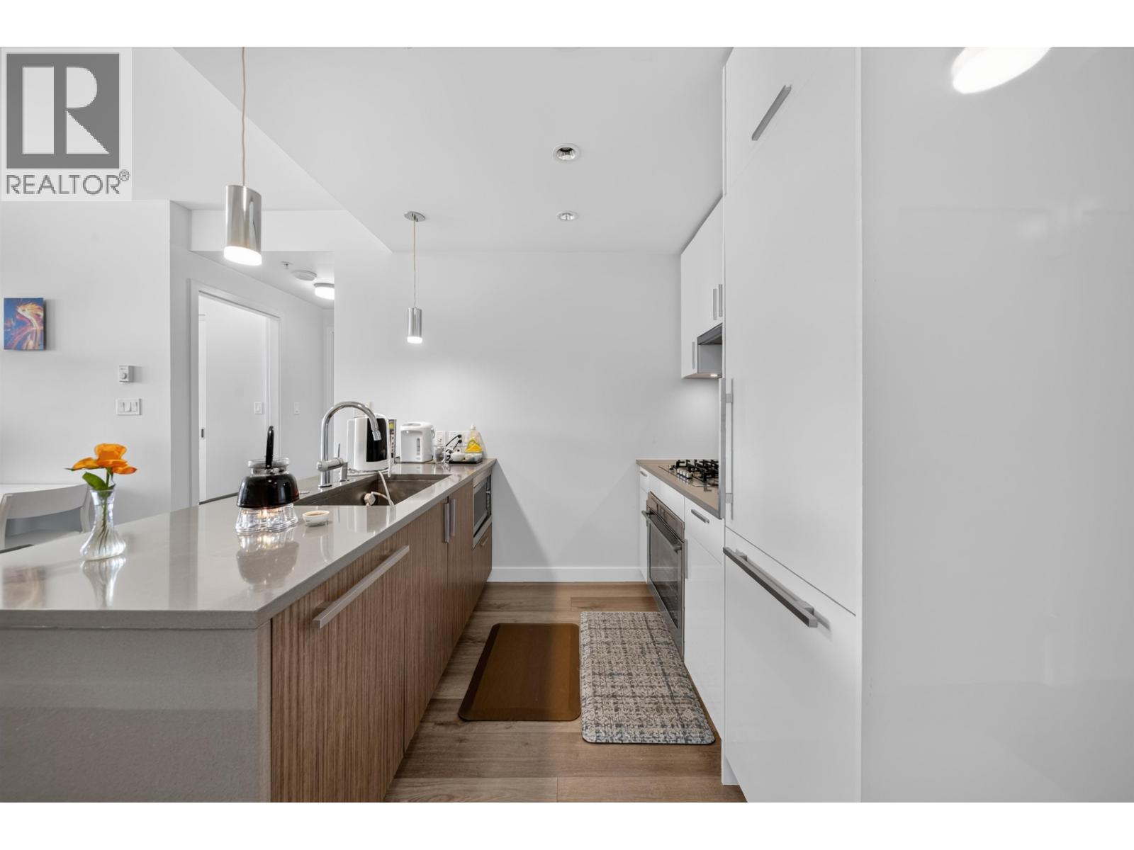 603 5599 Cooney Road Property Photo 13