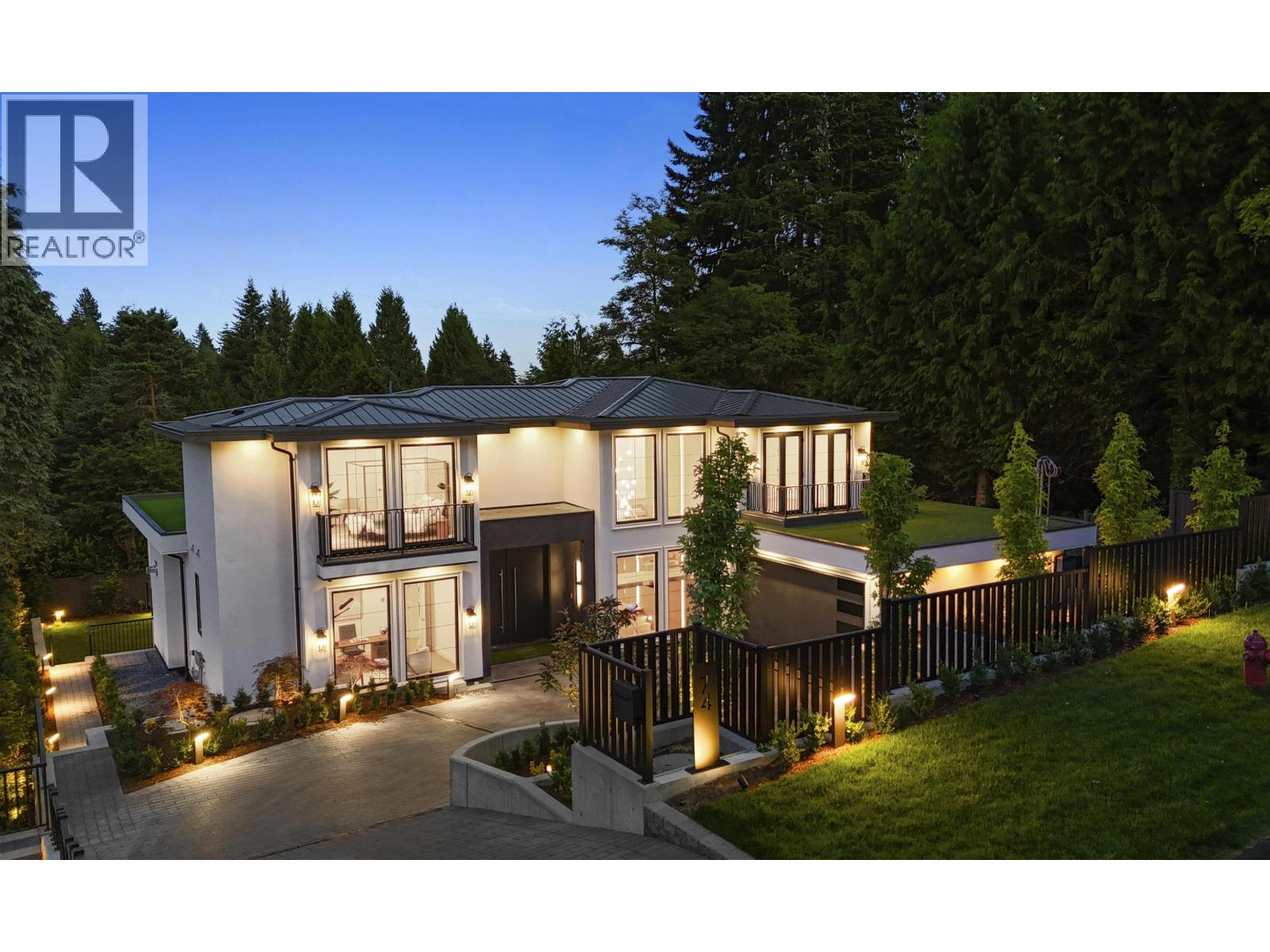 74 Laurie Crescent Property Photo 1