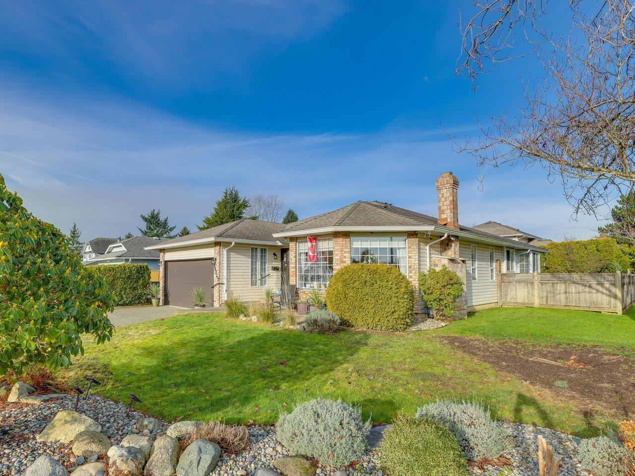 16347 12 AVENUE Property Photo 1