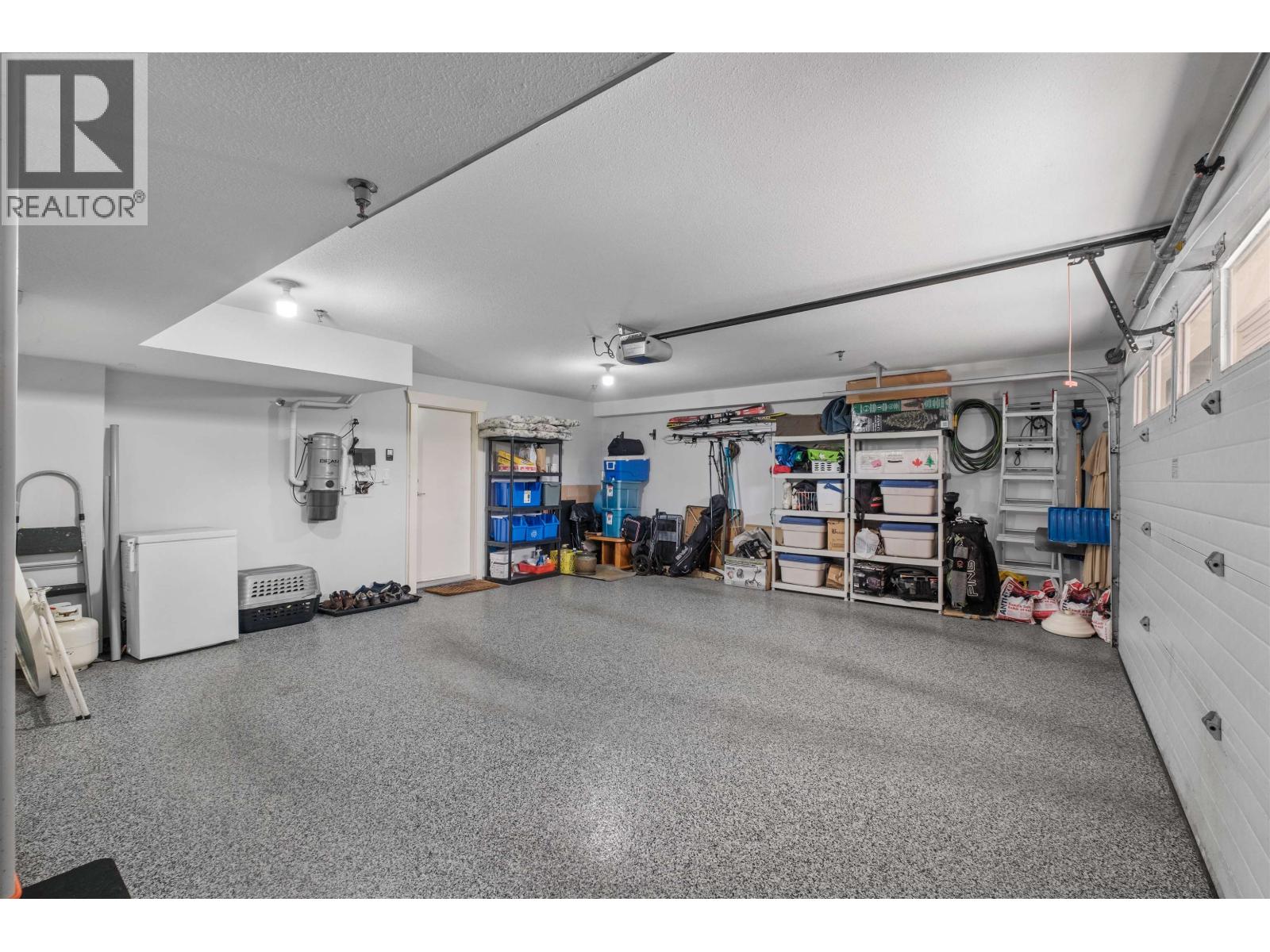 261 E Queens Road Property Photo 22