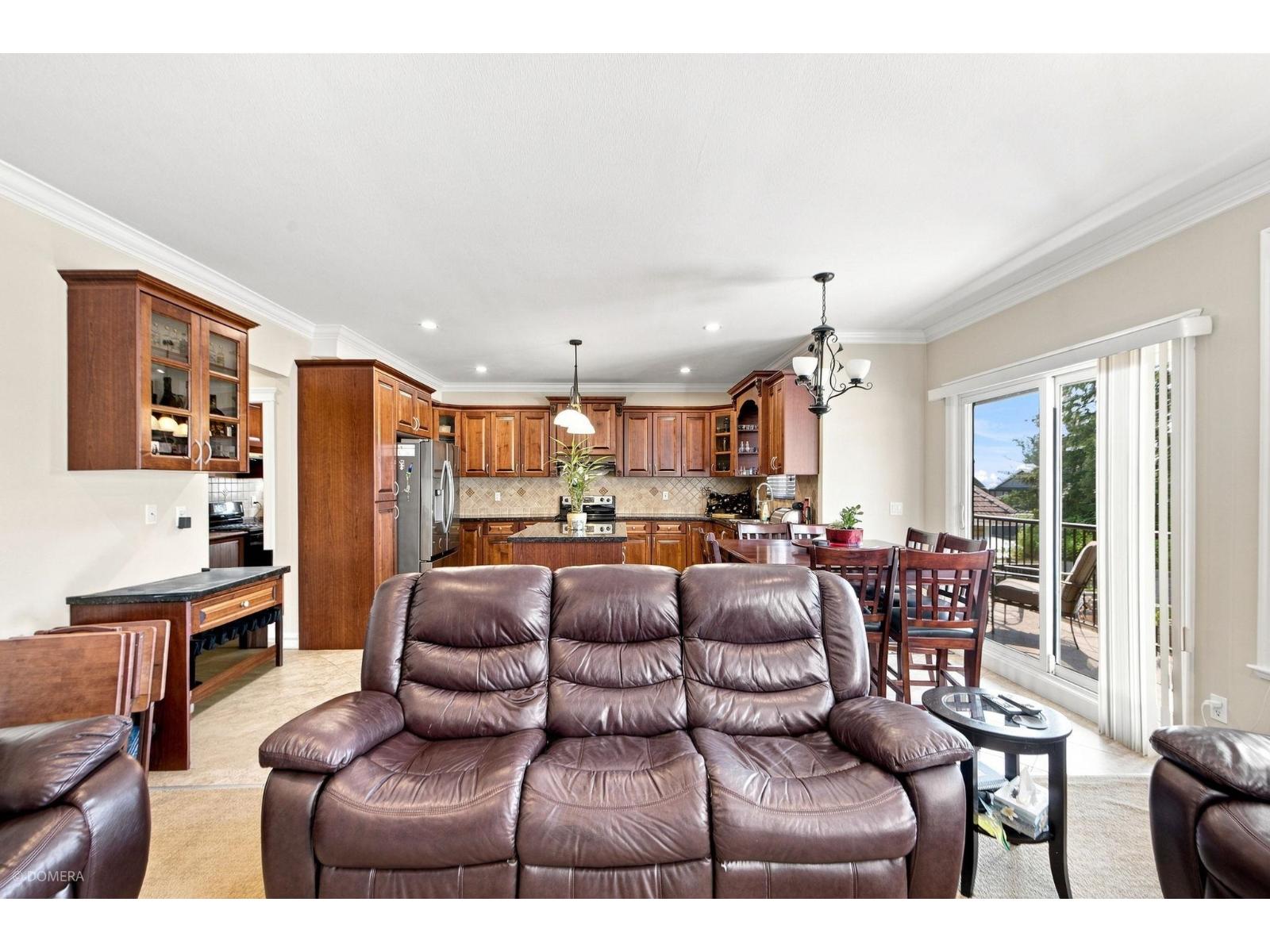 16506 104 Avenue Property Photo 12