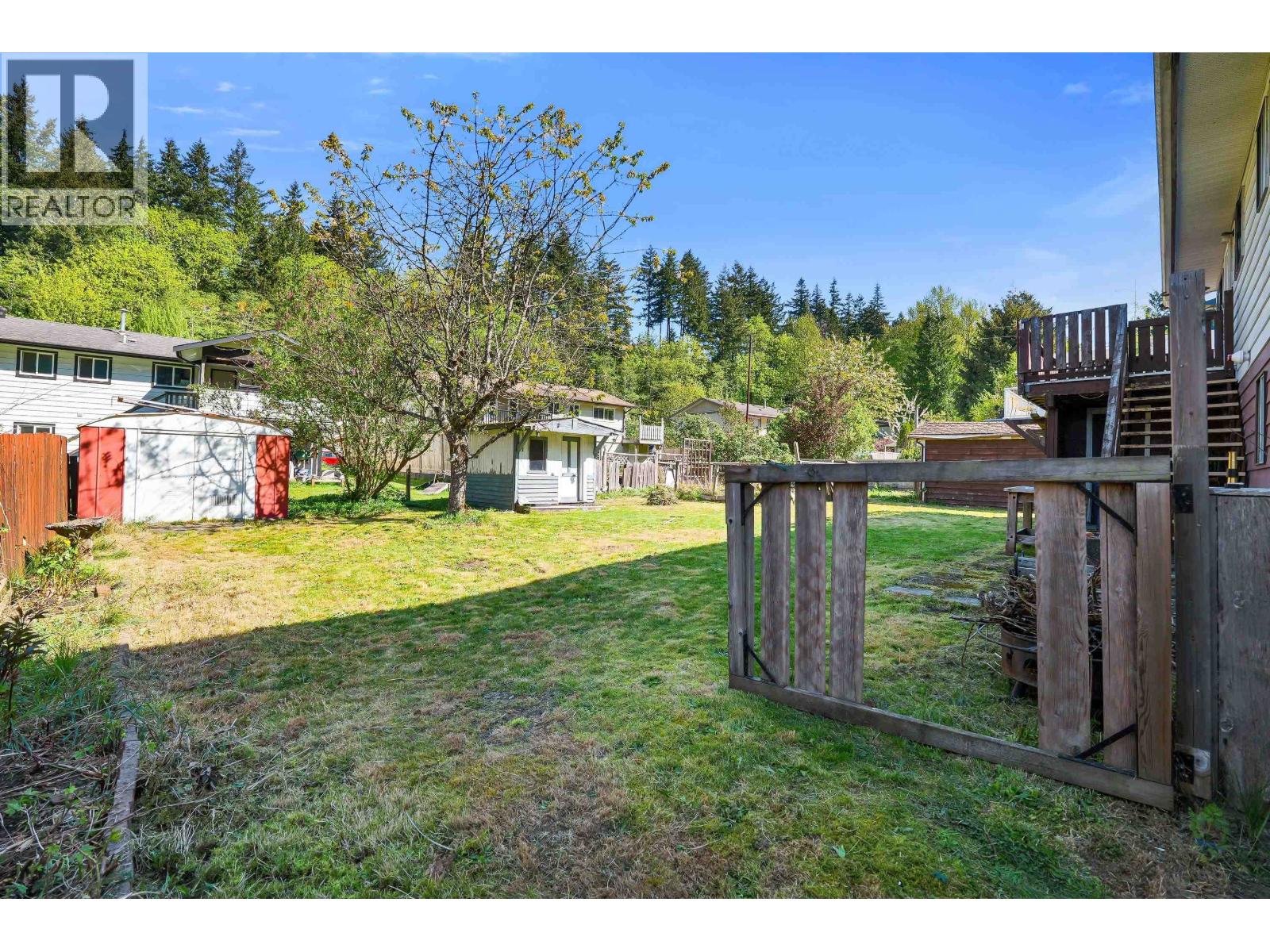 38319 Westway Avenue Property Photo 24