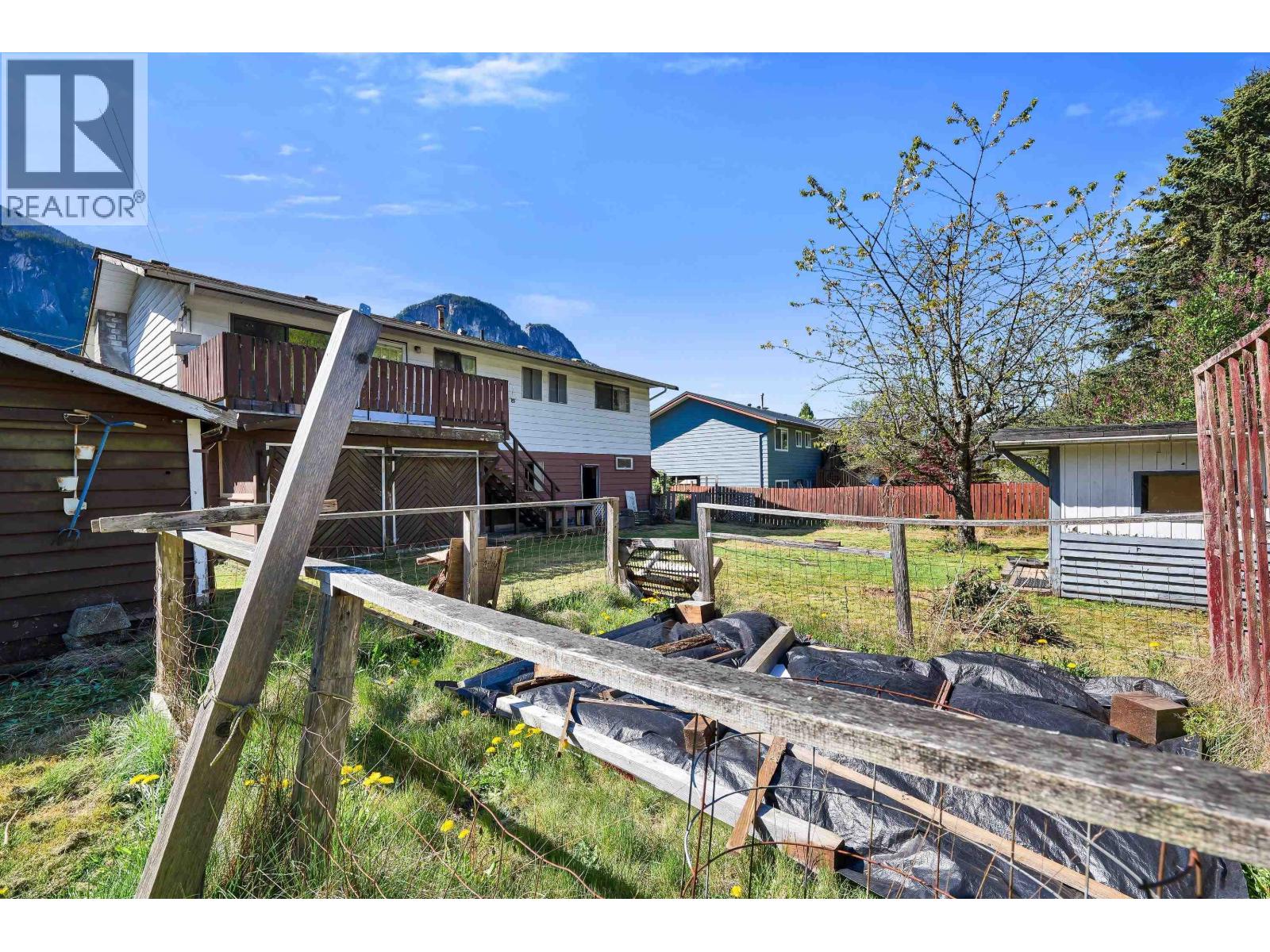 38319 Westway Avenue Property Photo 26
