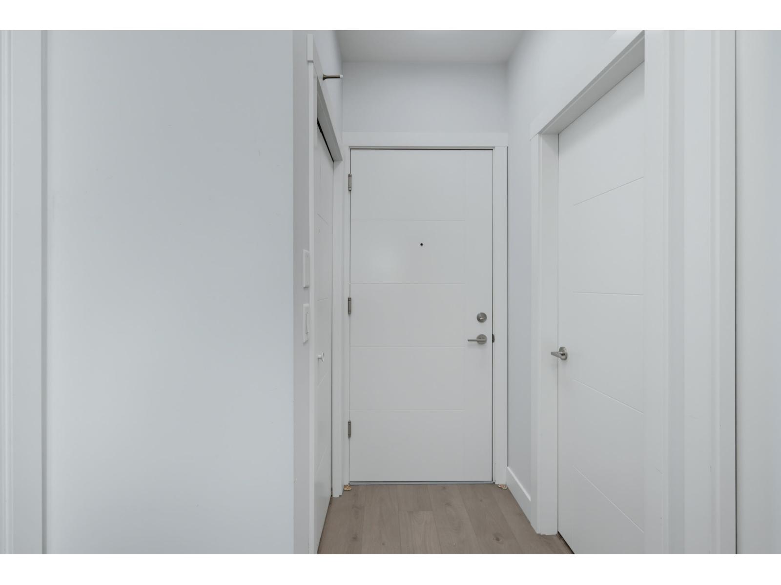 214 20696 Eastleigh Crescent Property Photo 25