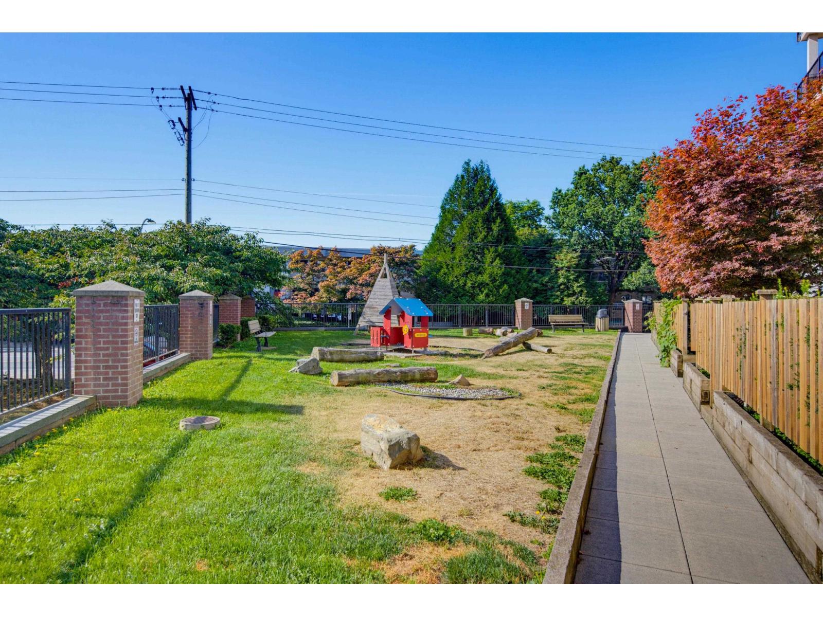 214 20696 Eastleigh Crescent Property Photo 29