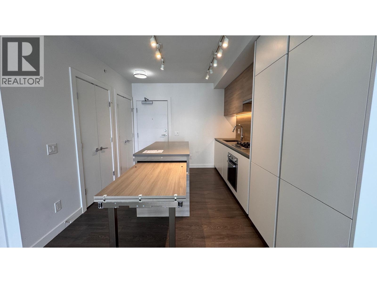 2408 652 Whiting Way Property Photo 11
