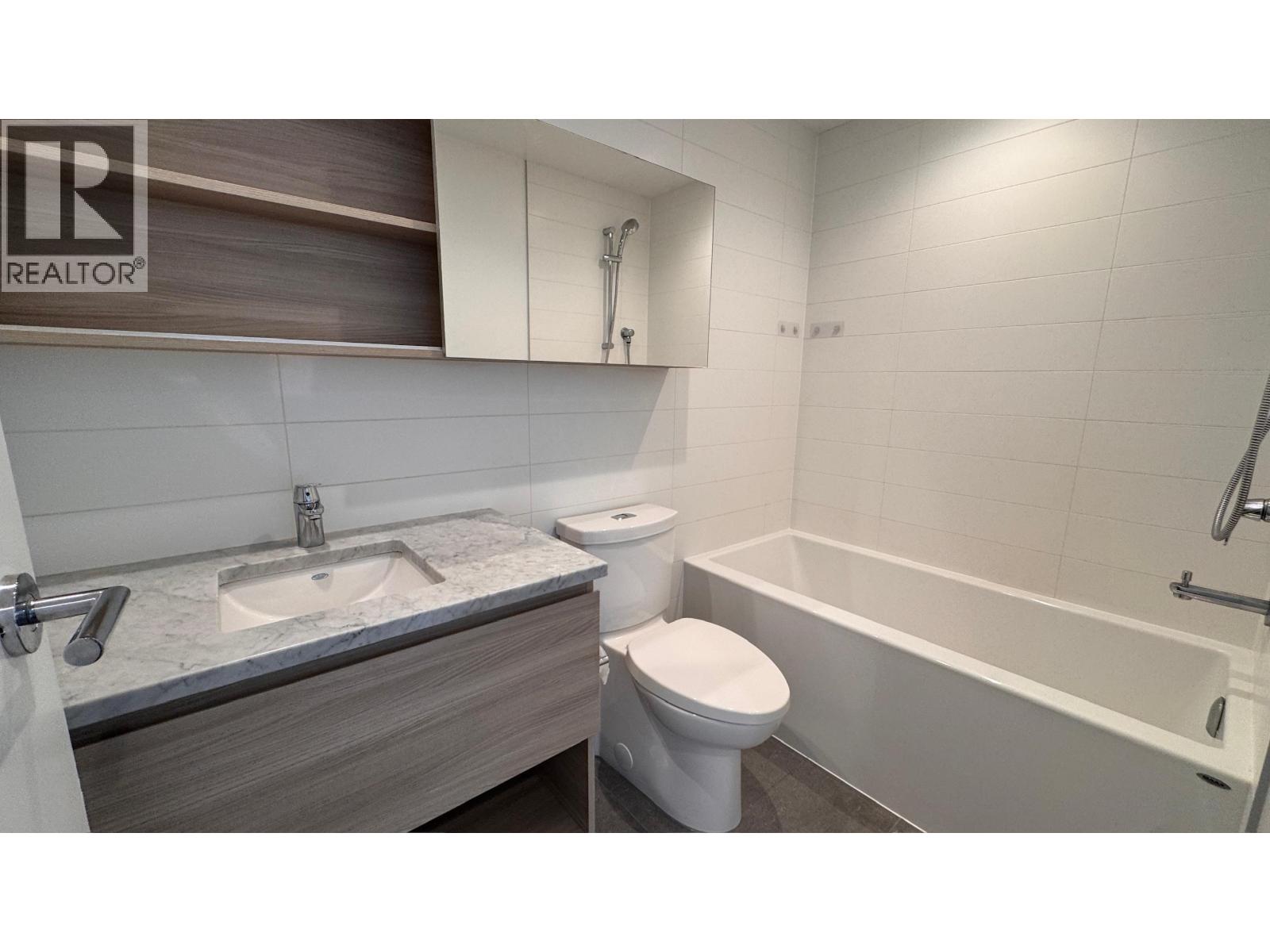 2408 652 Whiting Way Property Photo 15